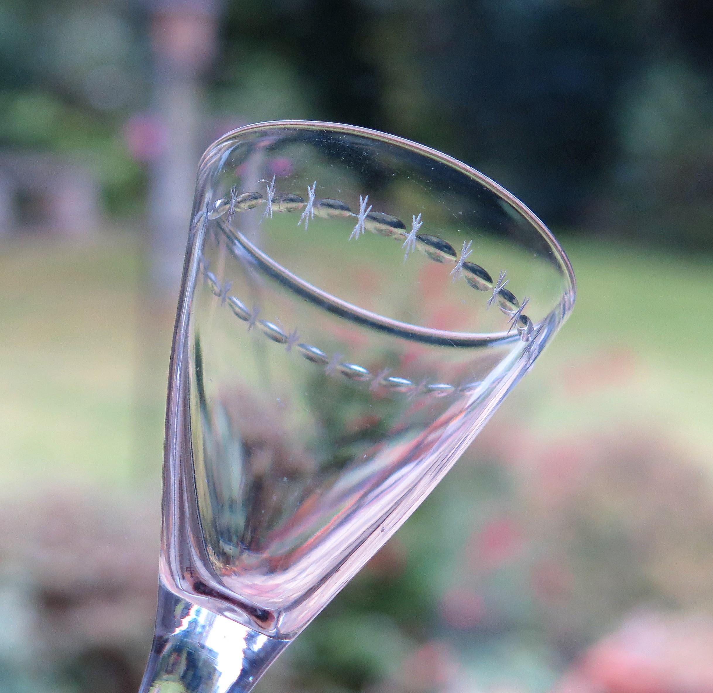 18th Century Georgian Wine Drinking Glass Hand Blown Engraved with Star and Darts, circa 1790