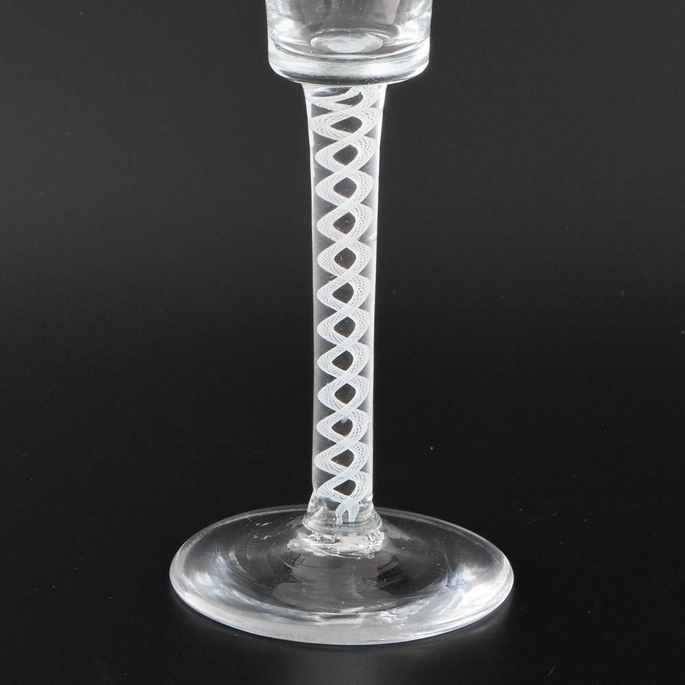 Giorgio II Bicchiere da vino georgiano con stelo opaco a spirale c1760 in vendita