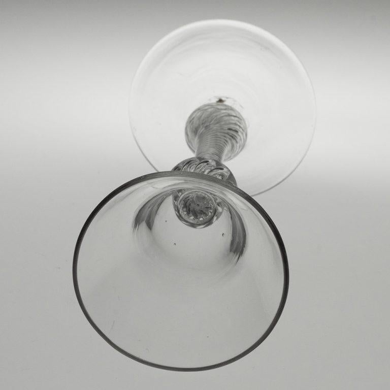 Copa de vino georgiana con cuenco de aire retorcido c1750 siglo XVIII en venta