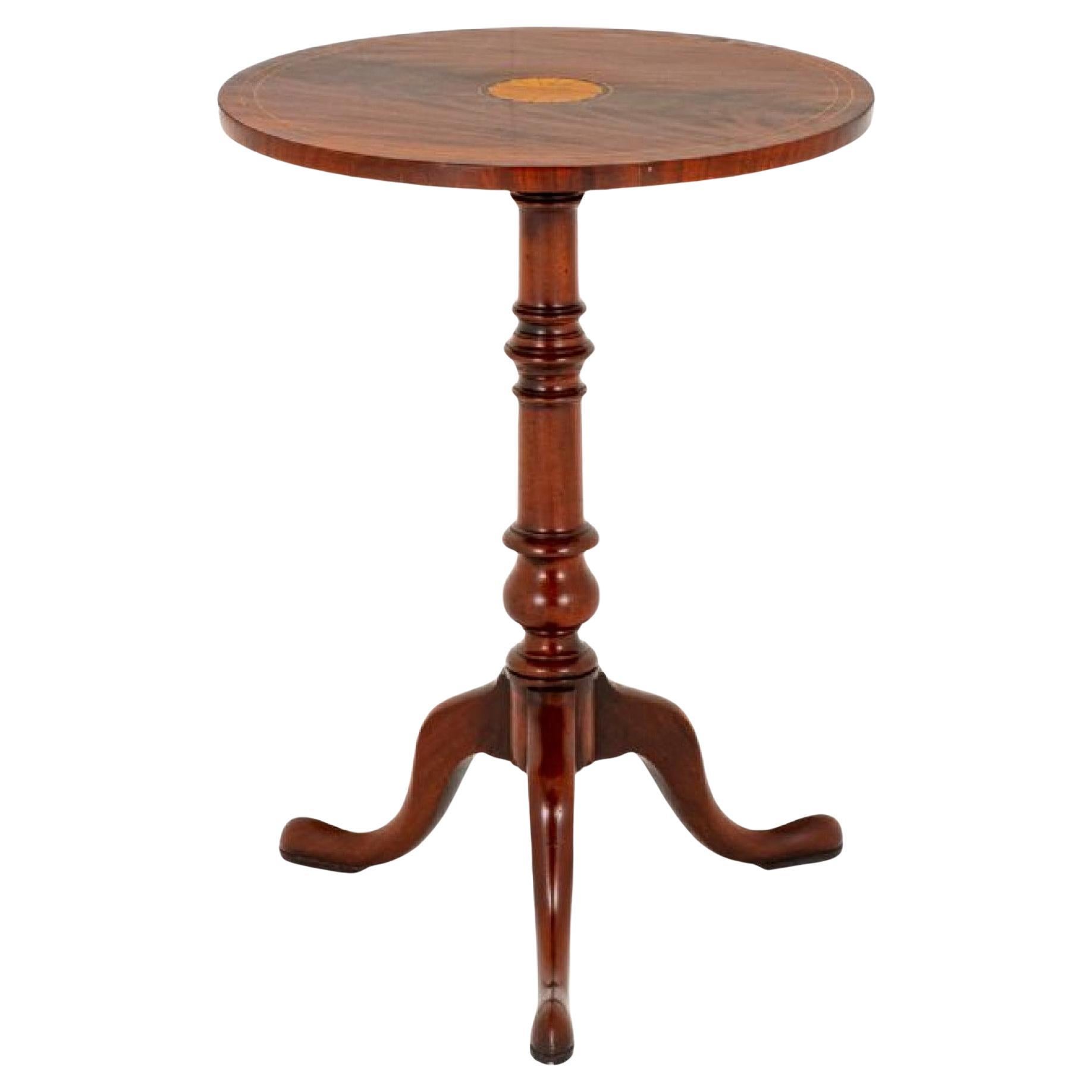 Table à vin géorgienne Acajou Revival Side