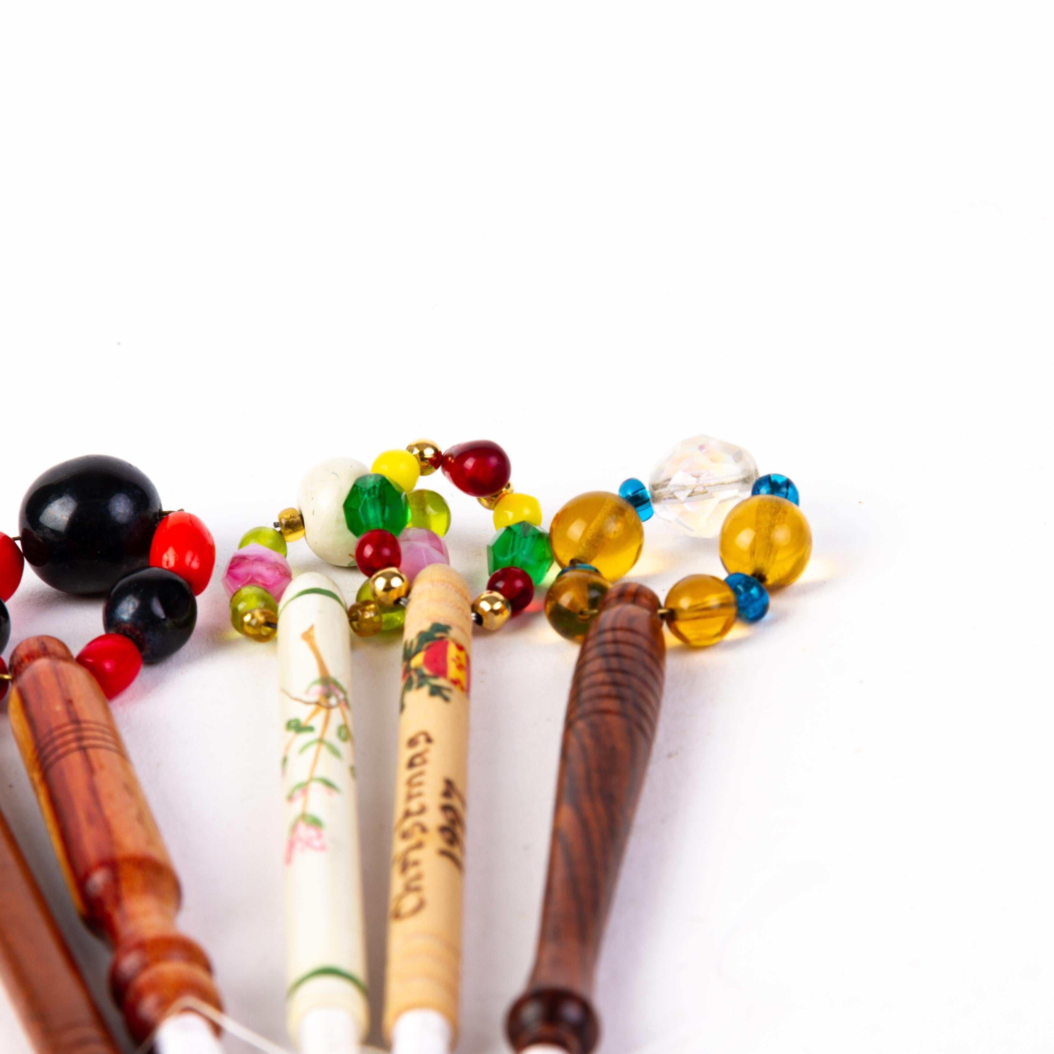 Georgian Wood Lace Bobbins with Glass Beads (x5) In Good Condition For Sale In Nottingham, GB