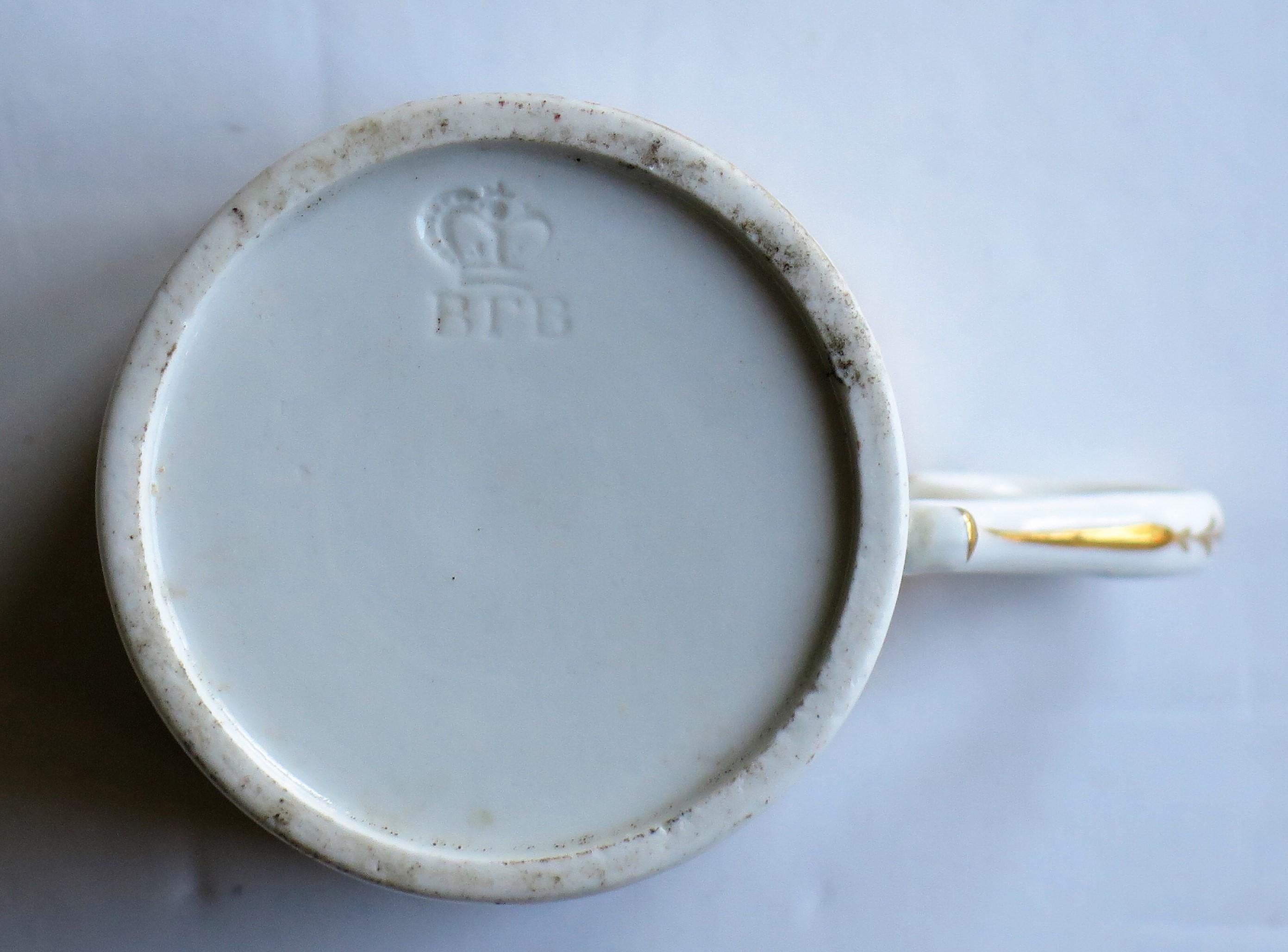 Boîte à café en porcelaine Georgian Worcester BF&B à motif doré à la main, vers 1810 en vente 6