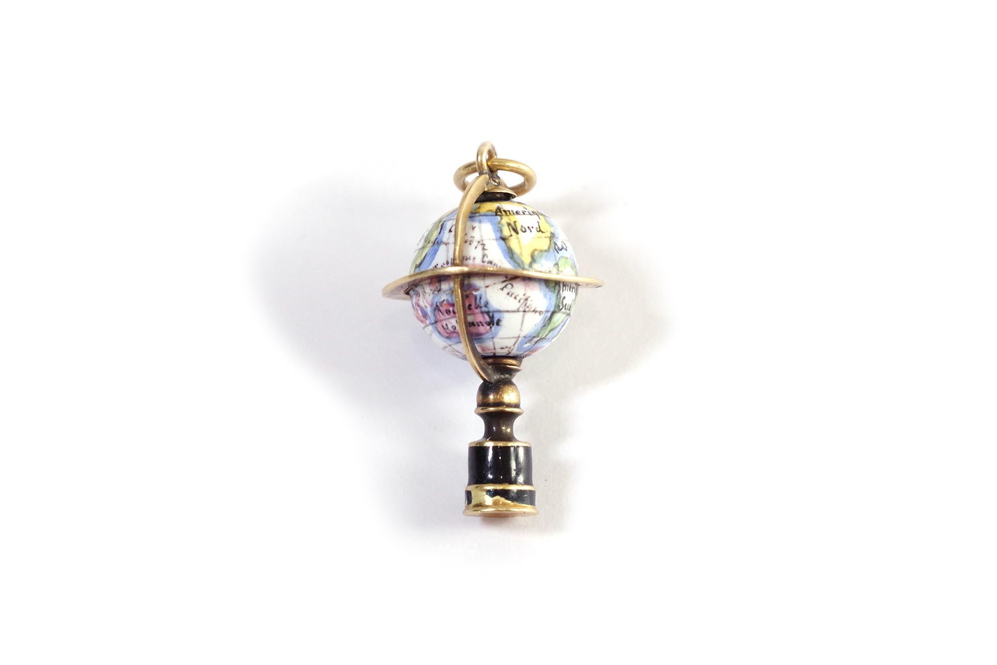Pendentif en forme de globe terrestre géorgien en 18k et émail, pendentif en forme de globe terrestre antique Unisexe en vente