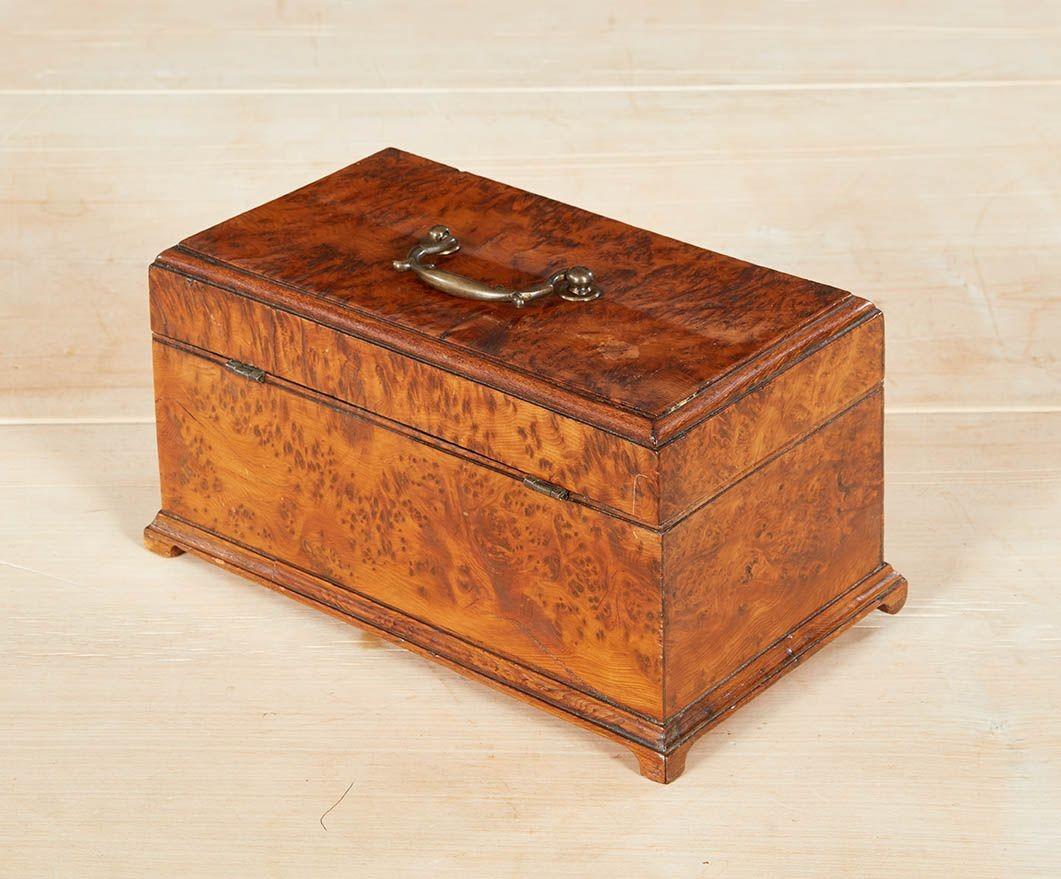 Caja Georgiana de Madera de Tejo en venta 3
