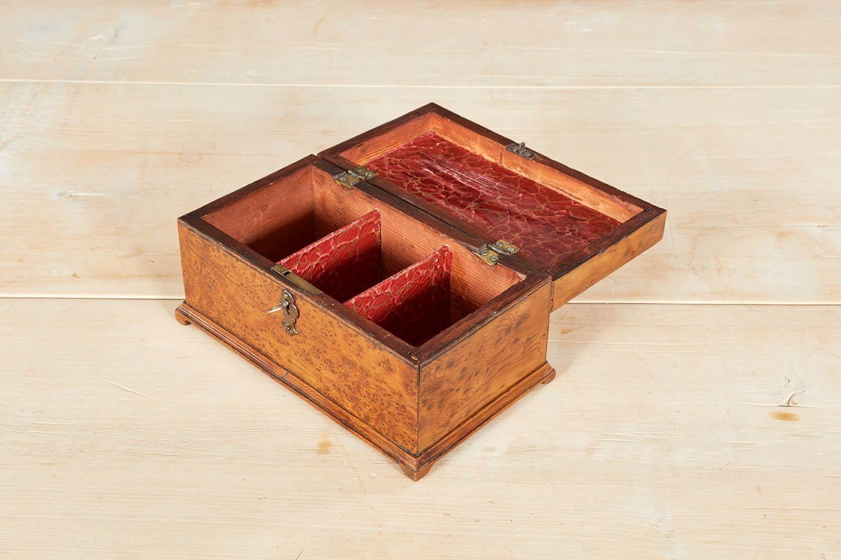 Caja Georgiana de Madera de Tejo en venta 1