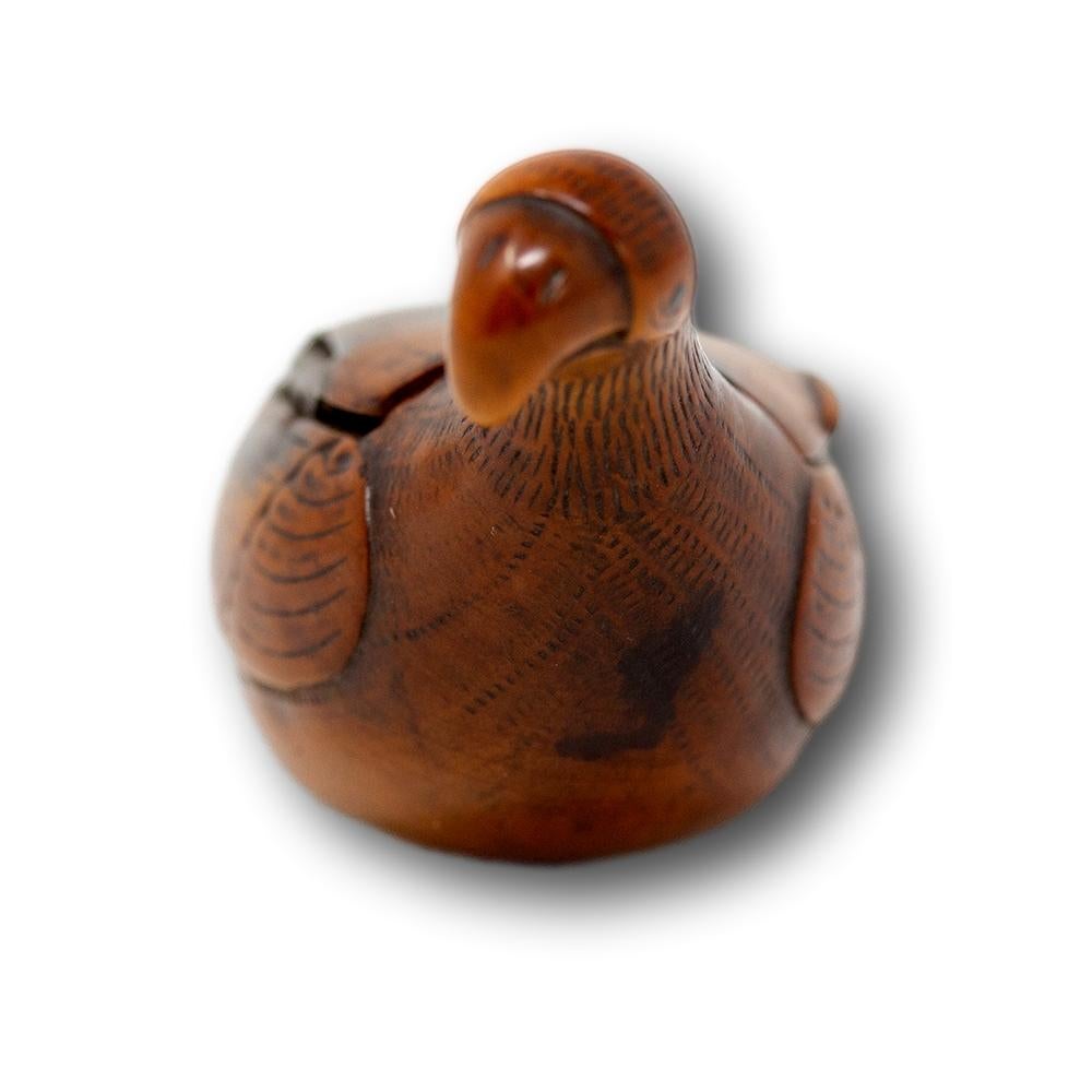 European Georgian Yew Wood Parrot Snuff Box For Sale