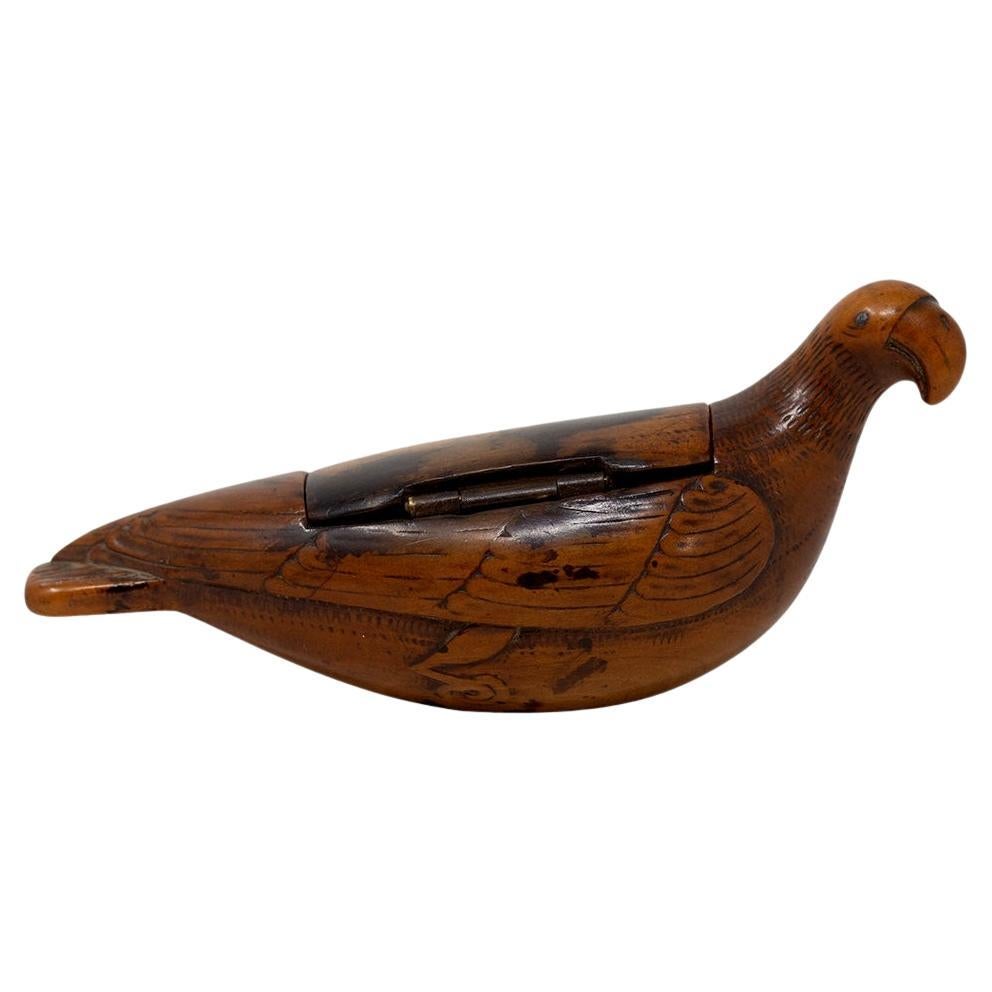 Georgian Yew Wood Parrot Snuff Box For Sale