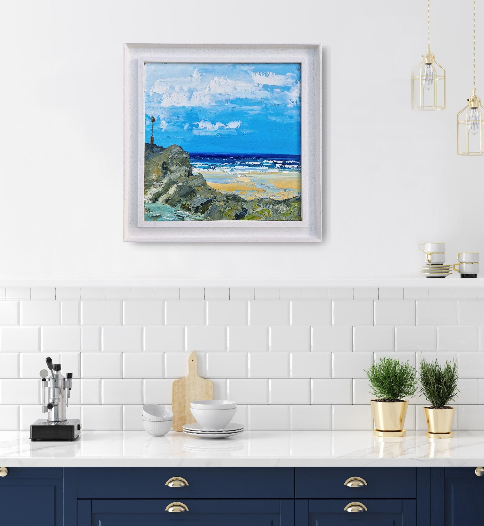 Ein ausdrucksstarkes Spachtel-Ölgemälde von Tommy's Pit in Bude, Cornwall. Die leuchtenden Farben des Himmels und des Meeres spiegeln die Lebendigkeit der kornischen Küste wider, während die dicke, strukturierte Farbe an die Schichten des gewellten