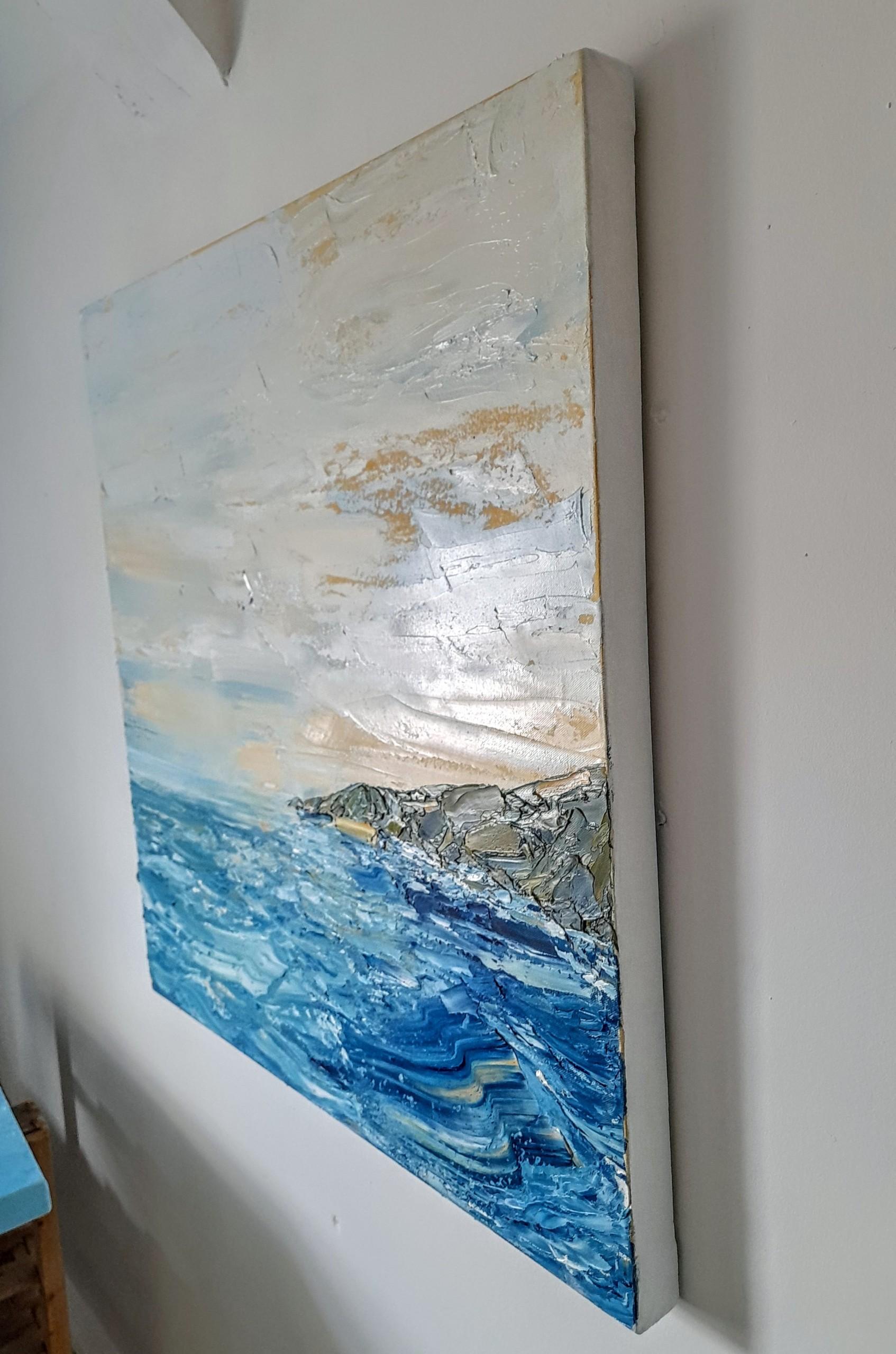 At home in the headlands, Cornwall, peinture originale, Contemporary, Seascape - Gris Abstract Painting par Georgie Dowling