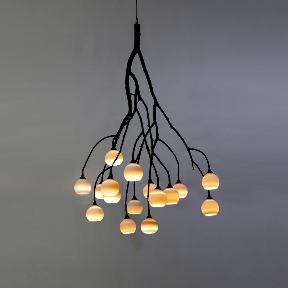 Lampada a sospensione Georgina Egg Mountain Ash di 7Gods Studio In condizioni Nuovo in vendita a Geneve, CH