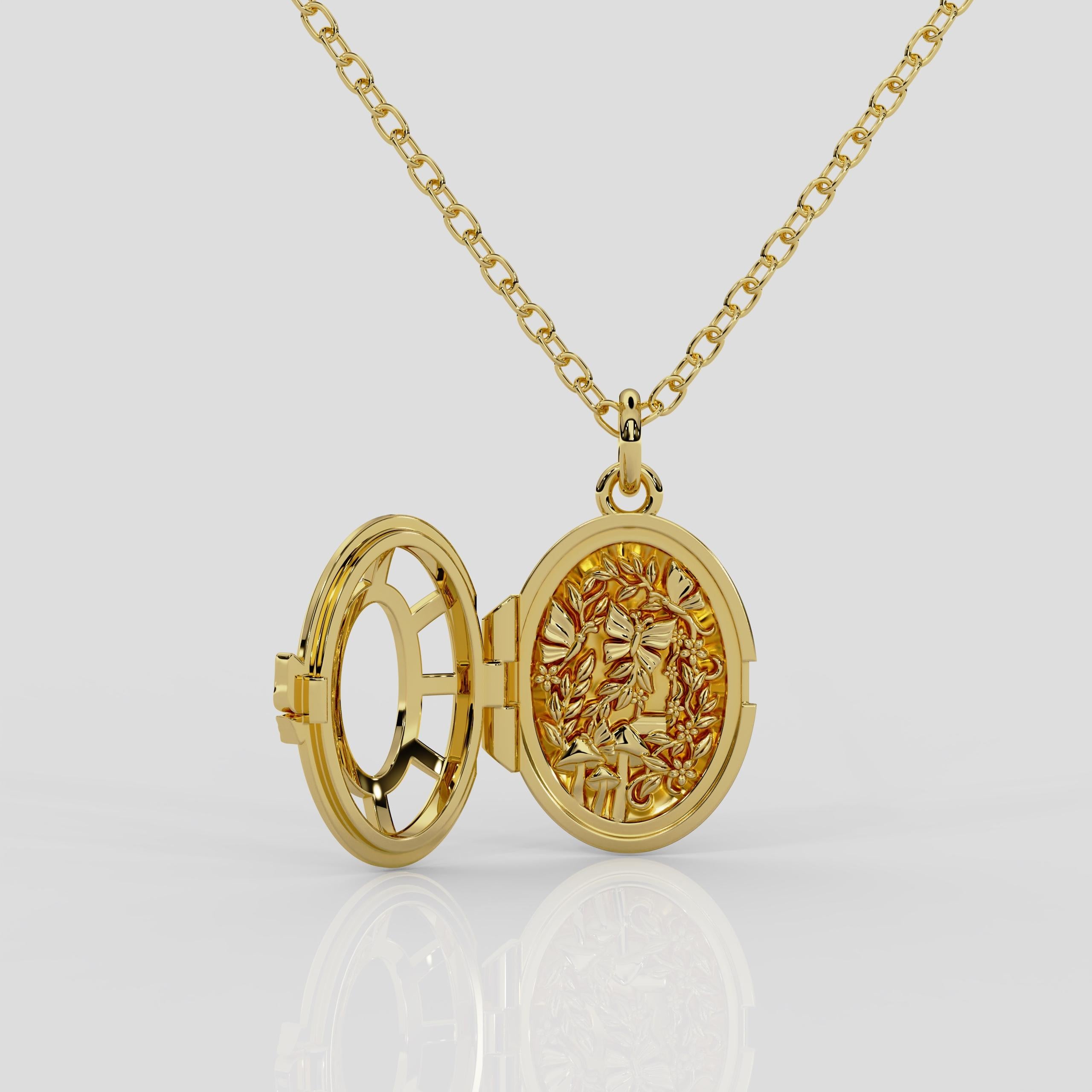 Contemporain Georgina Yvonne, médaillon Fayrytale en or jaune 18 carats en vente