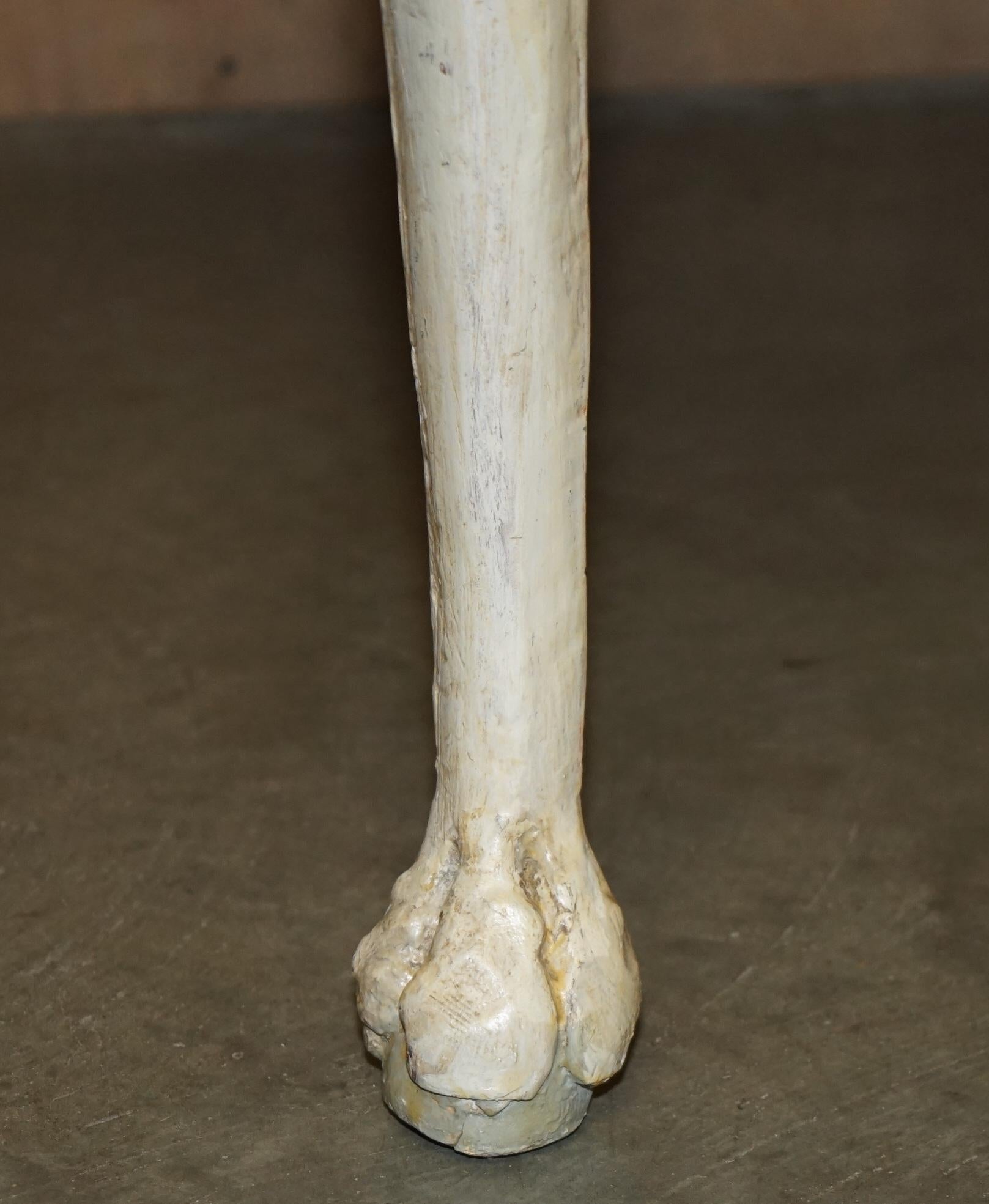 ESTILO GEORGINIANO ANTiQUE CIRCA 1860 VICTORIANO MESA DE ESCRITORIO OCASIONAL PINTADA A MANO en venta 3