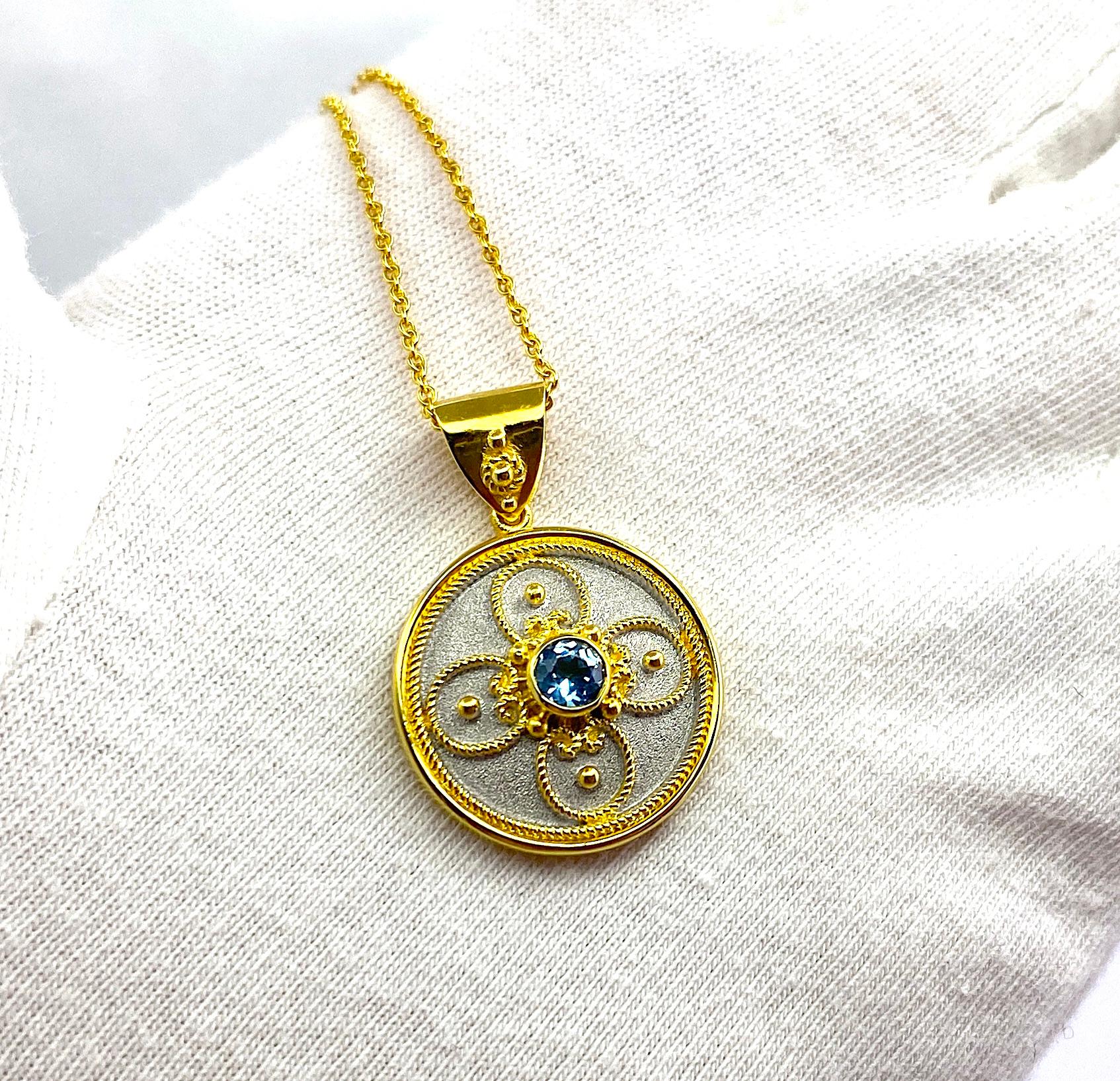 Pendentif en or 18 carats avec aigue-marine et granulation de la collection Georgios Unisexe en vente