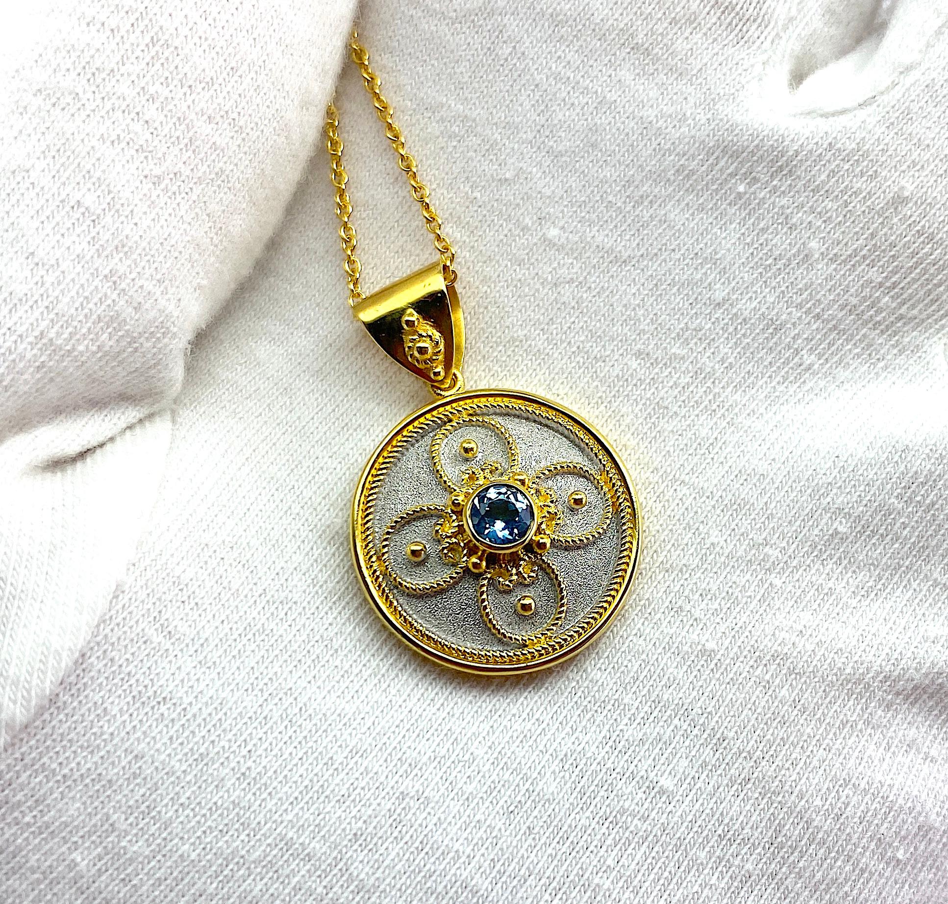 Pendentif en or 18 carats avec aigue-marine et granulation de la collection Georgios en vente 1
