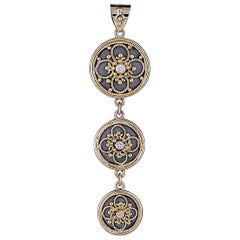 Pendentif byzantin en or jaune 18 carats et diamants rhodiés de la collection Georgios  