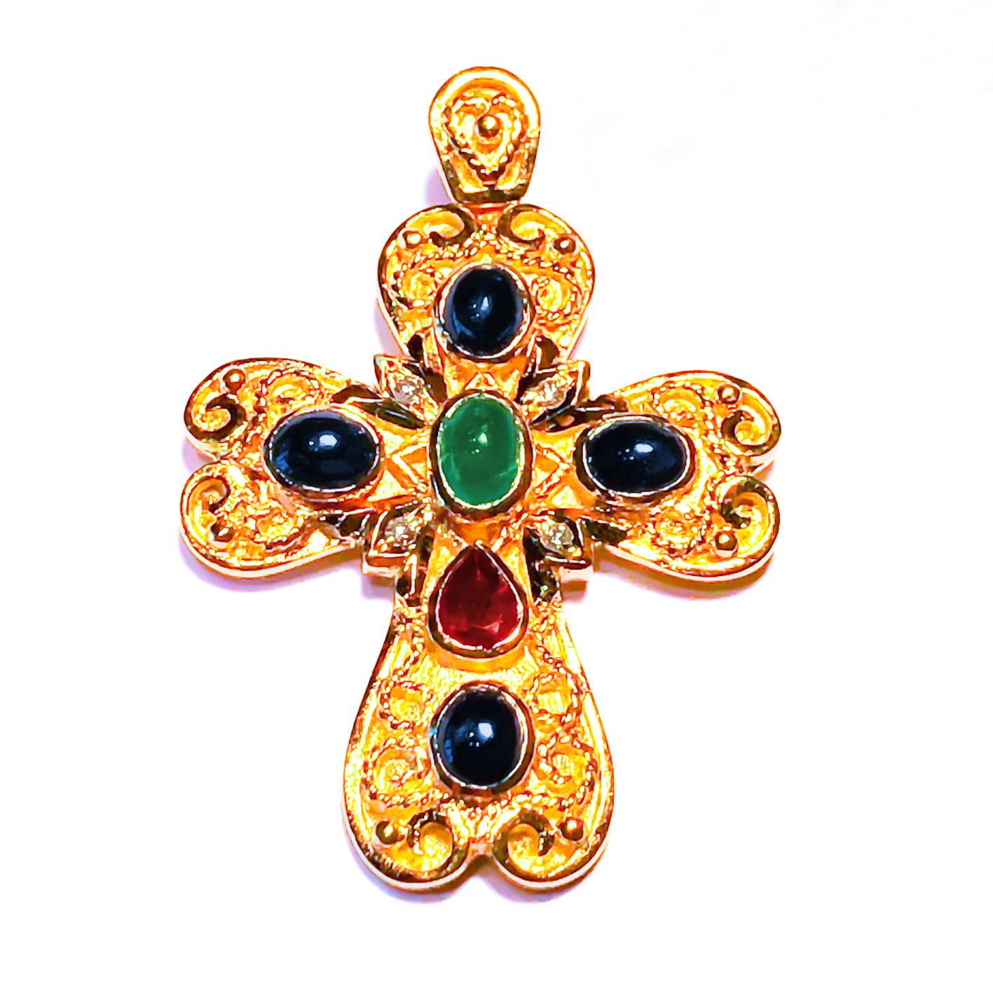 Croix en or 18 carats de la collection Georgios avec diamants, émeraudes, saphirs et rubis Neuf - En vente à Astoria, NY