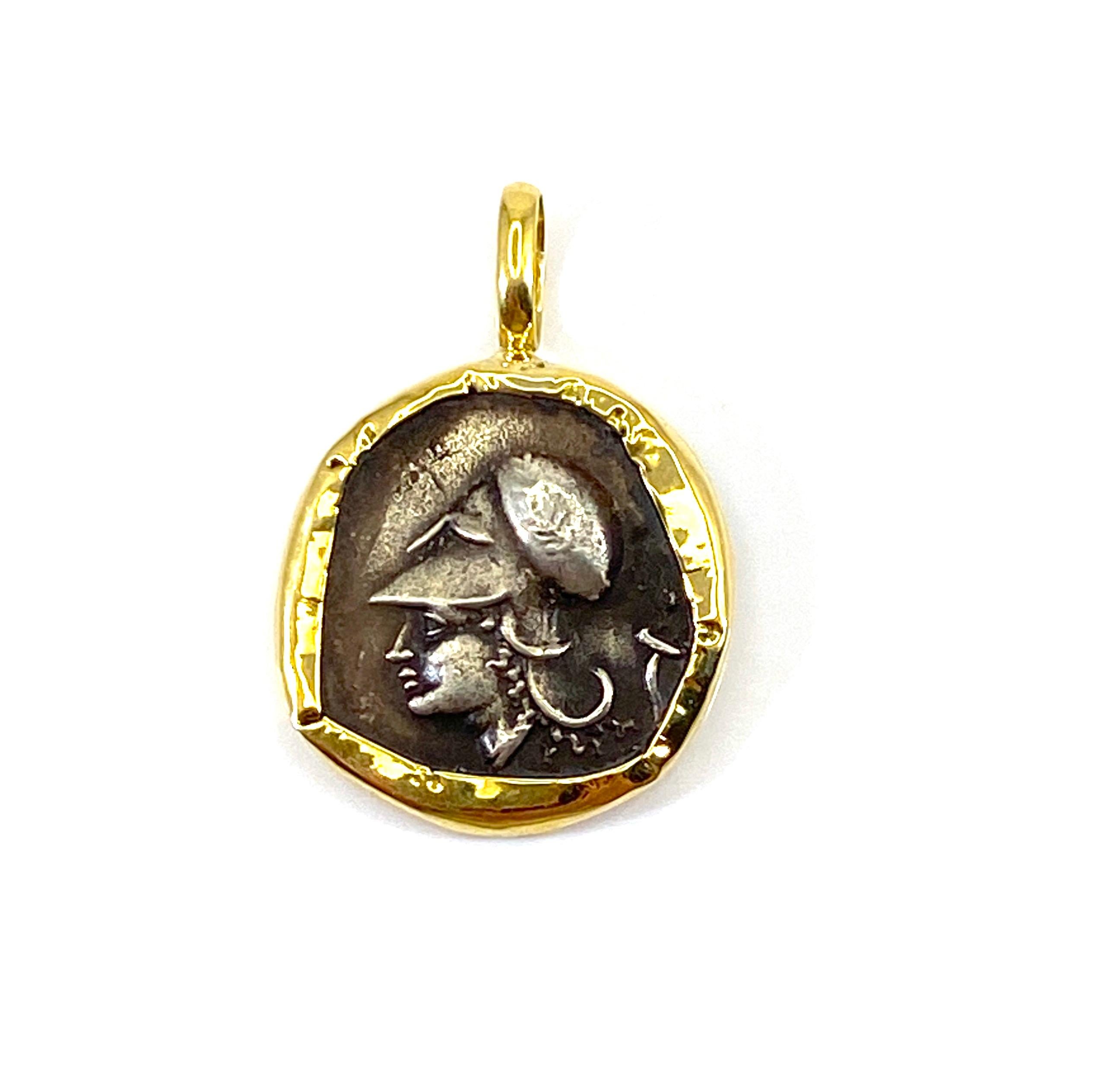 Georgios Collection 18 Karat Gold Pendant with Silver Athina and Pegasus Image In New Condition For Sale In Astoria, NY