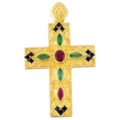 Croix byzantine collection Georgios en or 18 carats, rubis, saphirs et émeraudes