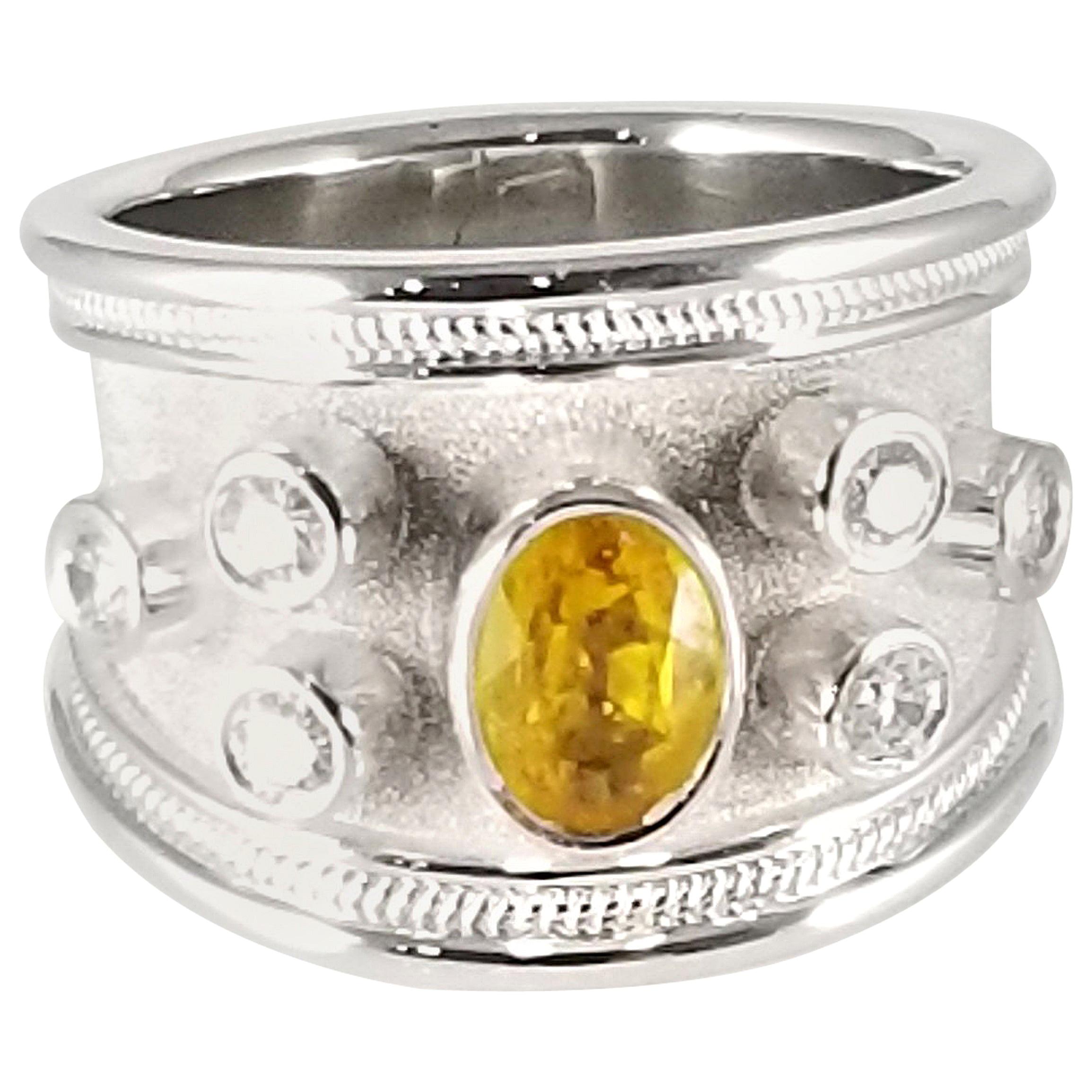 Bague à anneau en or blanc 18 carats, saphir jaune et diamants de la collection Georgios