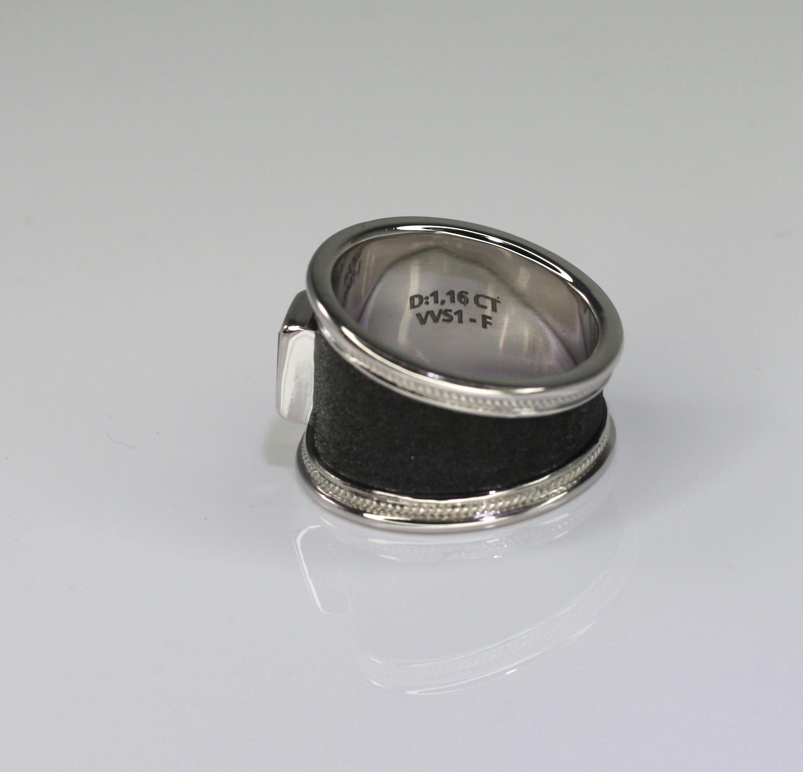 Georgios Collections Breiter Ring aus 18 Karat Weißgold und schwarzem Rhodium Diamant für Damen oder Herren im Angebot