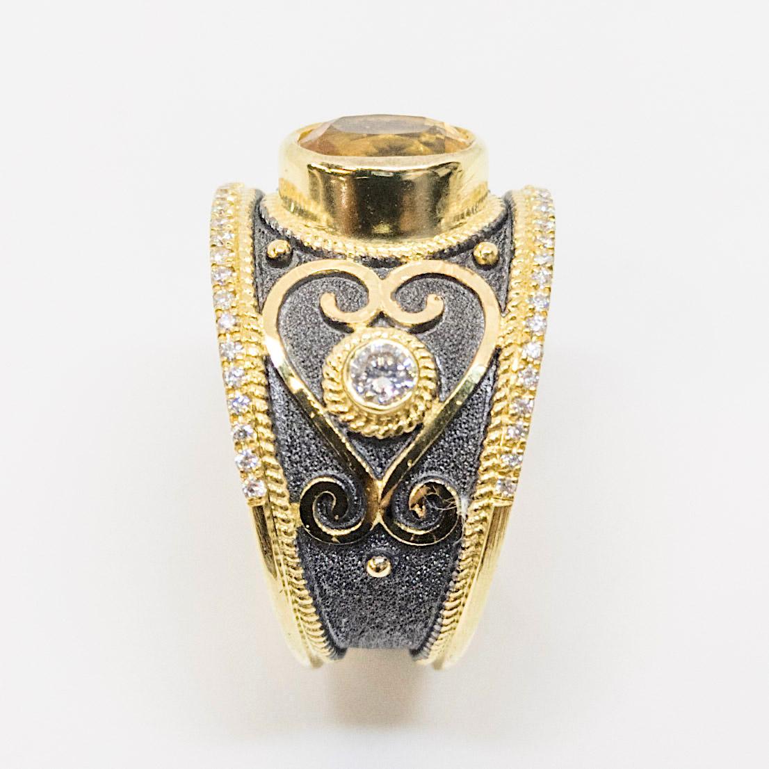 Contemporain Bague collection Georgios en or 18 carats, saphir jaune rhodié et diamants en vente