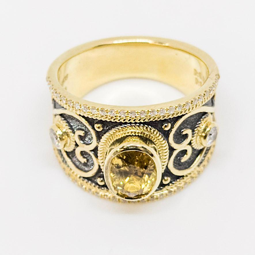 Taille ovale Bague collection Georgios en or 18 carats, saphir jaune rhodié et diamants en vente