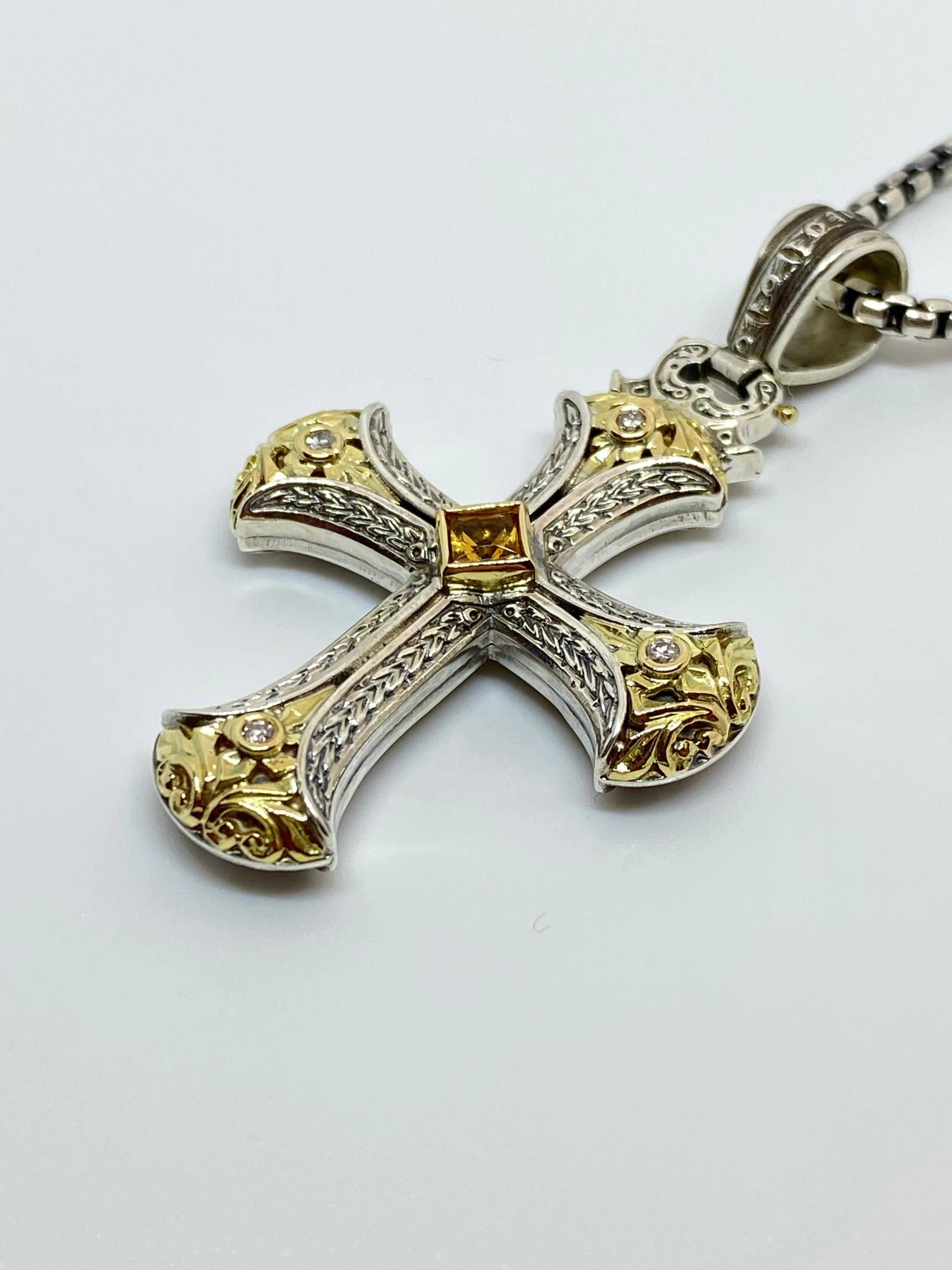 Ciondolo a croce con diamante e zaffiro in oro e argento 18 carati Georgios Collections in vendita 10