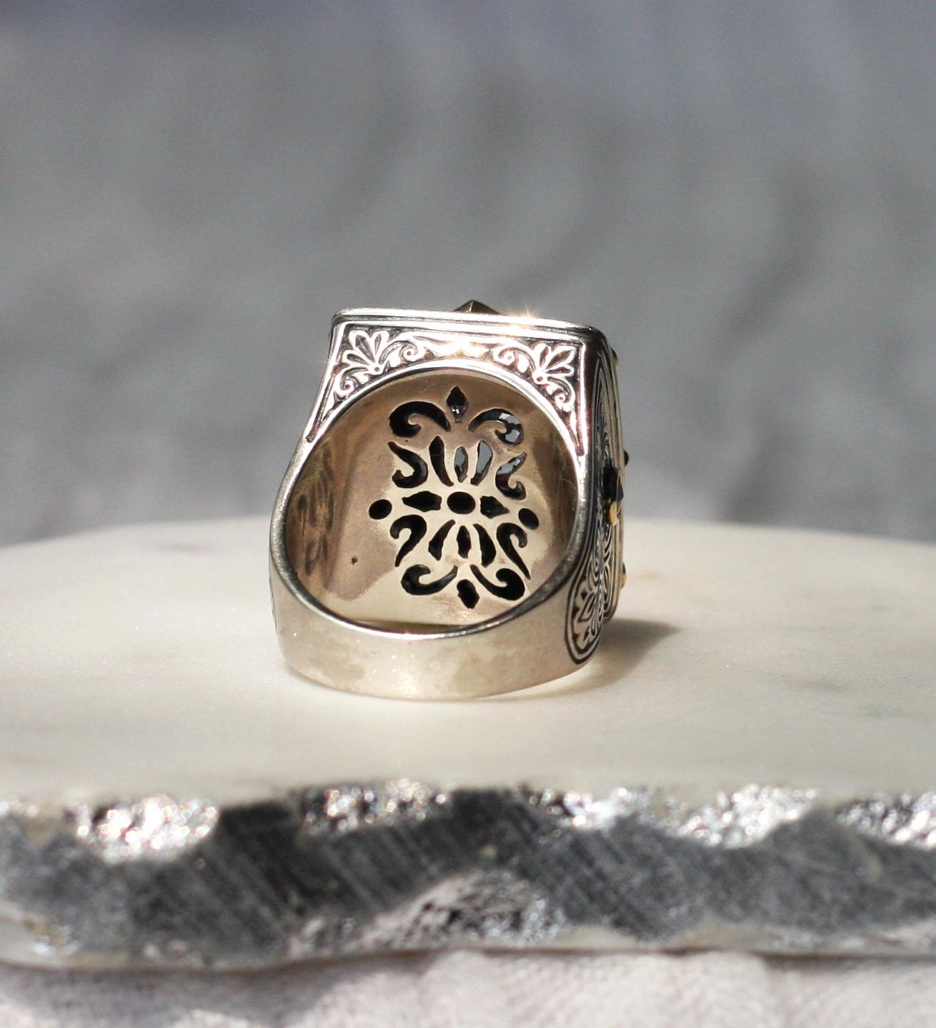 Anello largo con tormaline e diamanti in oro e argento 18 carati Georgios Collections In condizioni Nuovo in vendita a Astoria, NY
