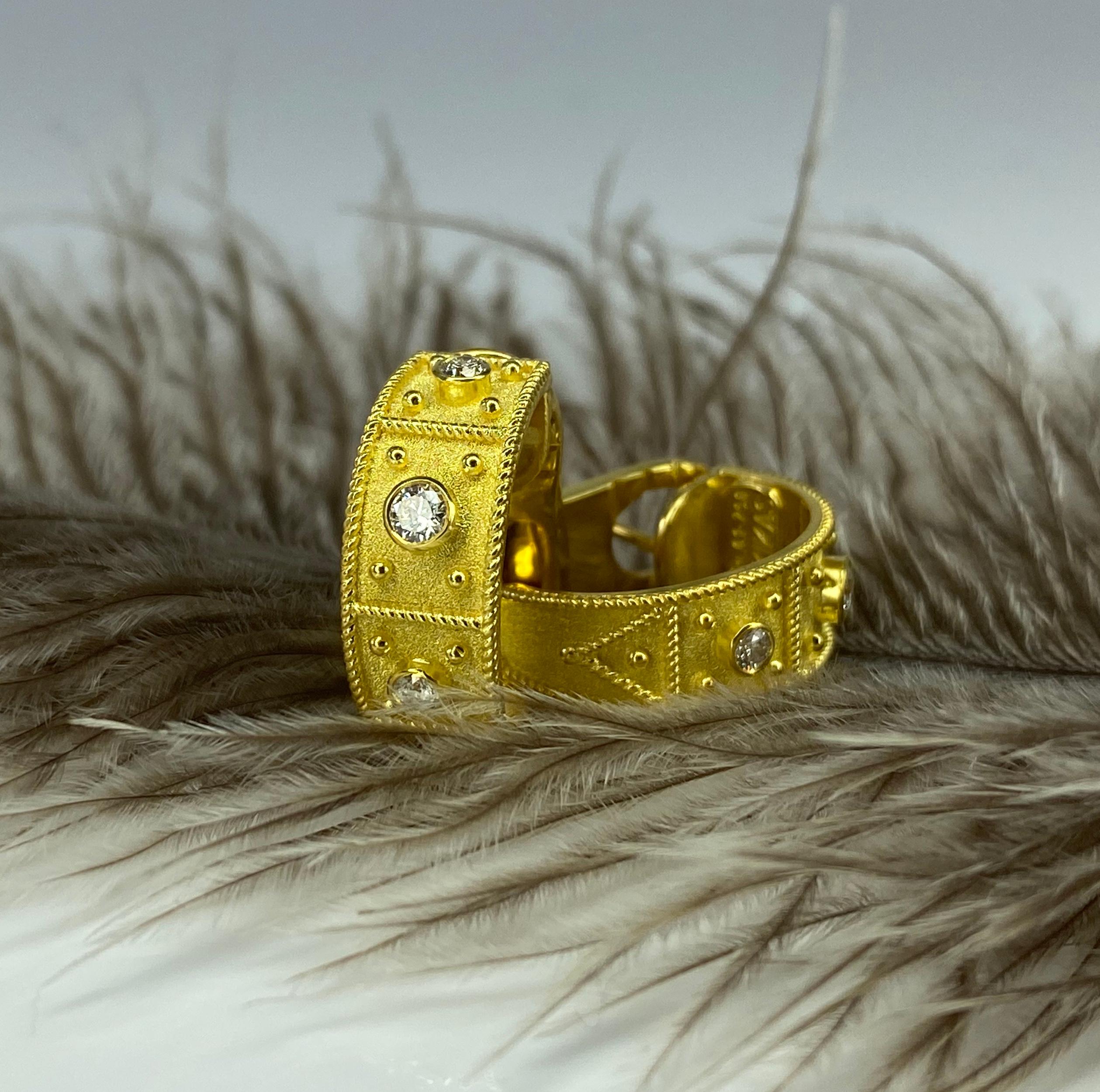 Créoles à clips byzantines en or 18 carats et diamants, collection Georgios en vente 5