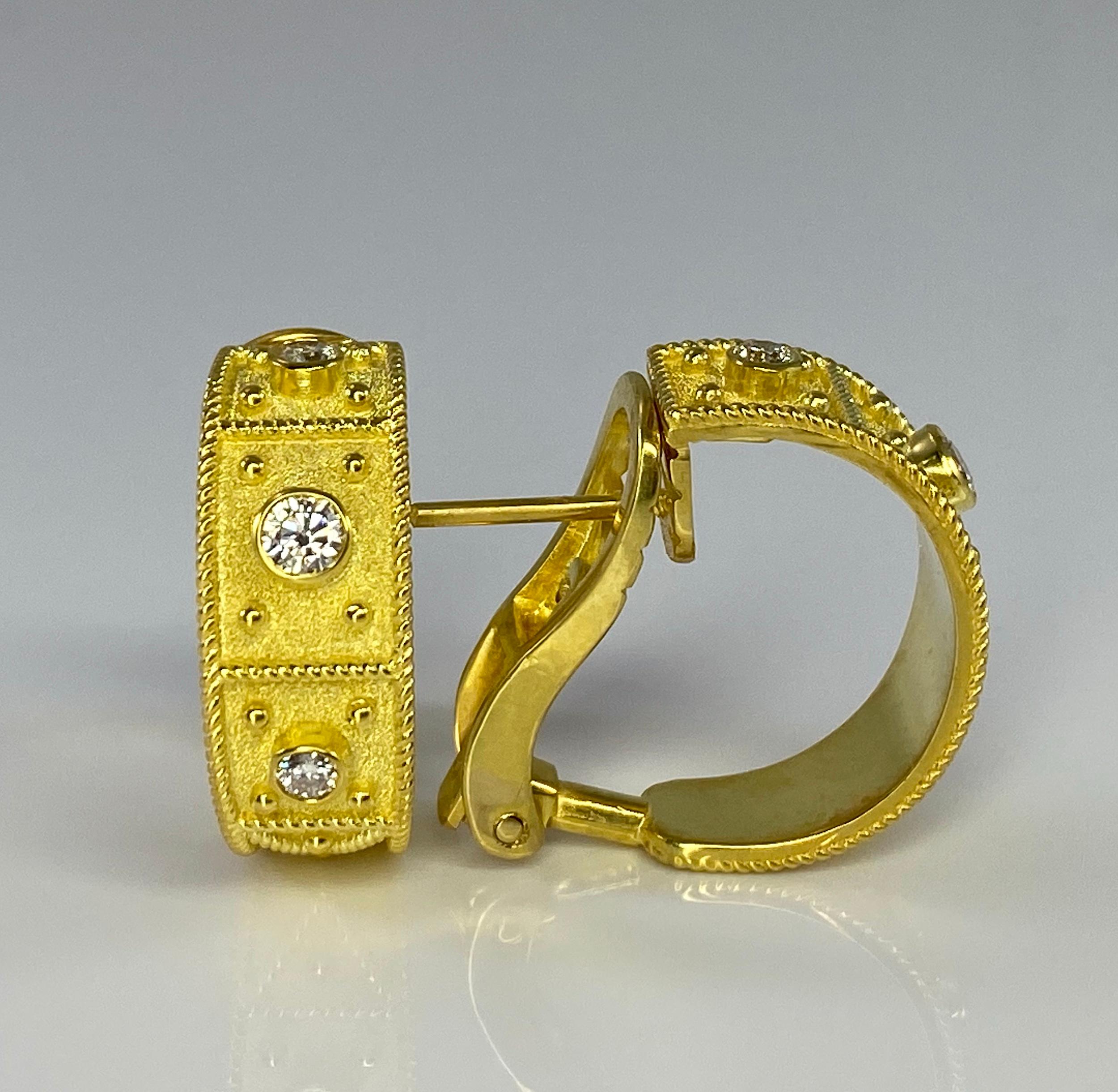 Byzantin Créoles à clips byzantines en or 18 carats et diamants, collection Georgios en vente
