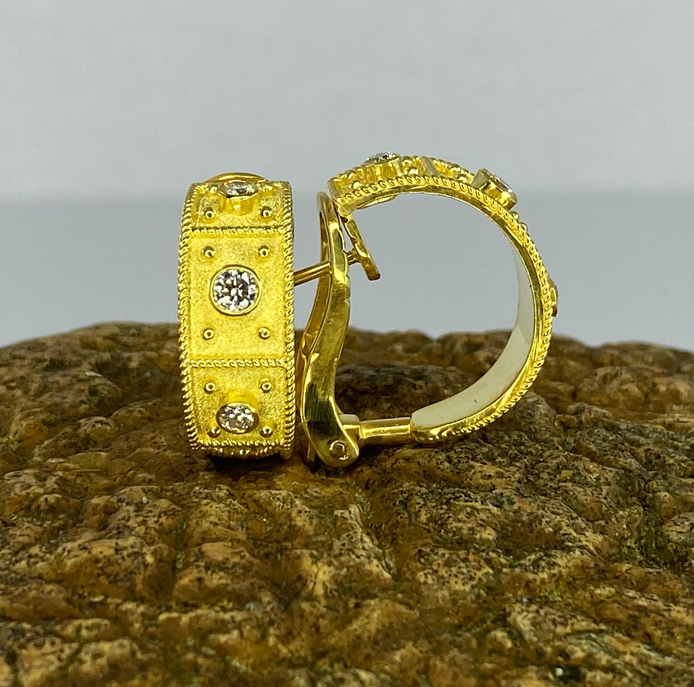 Créoles à clips byzantines en or 18 carats et diamants, collection Georgios en vente 3