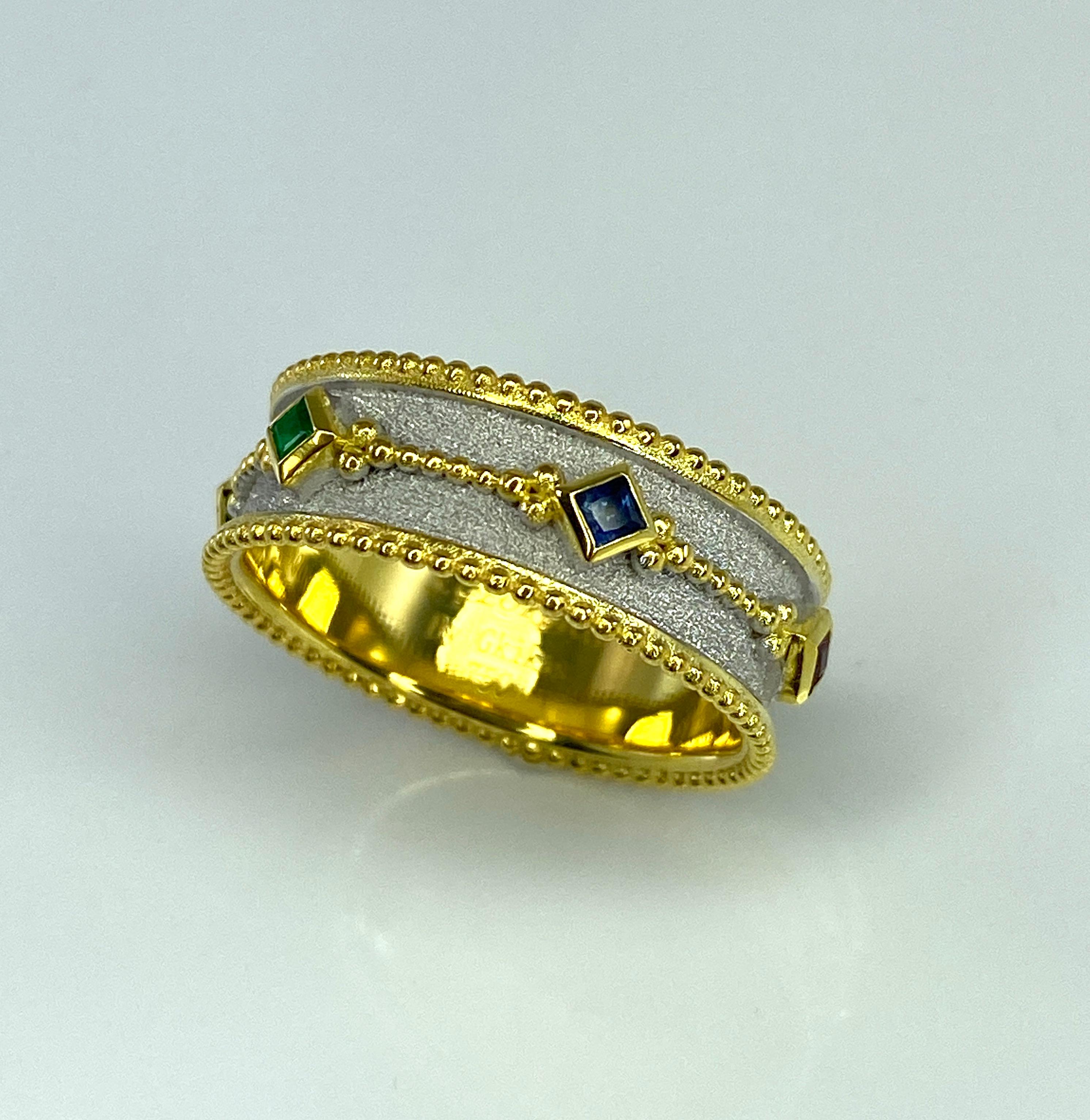 Georgios Collections Bague byzantine en or 18 carats avec rubis, saphir et émeraude en vente 5