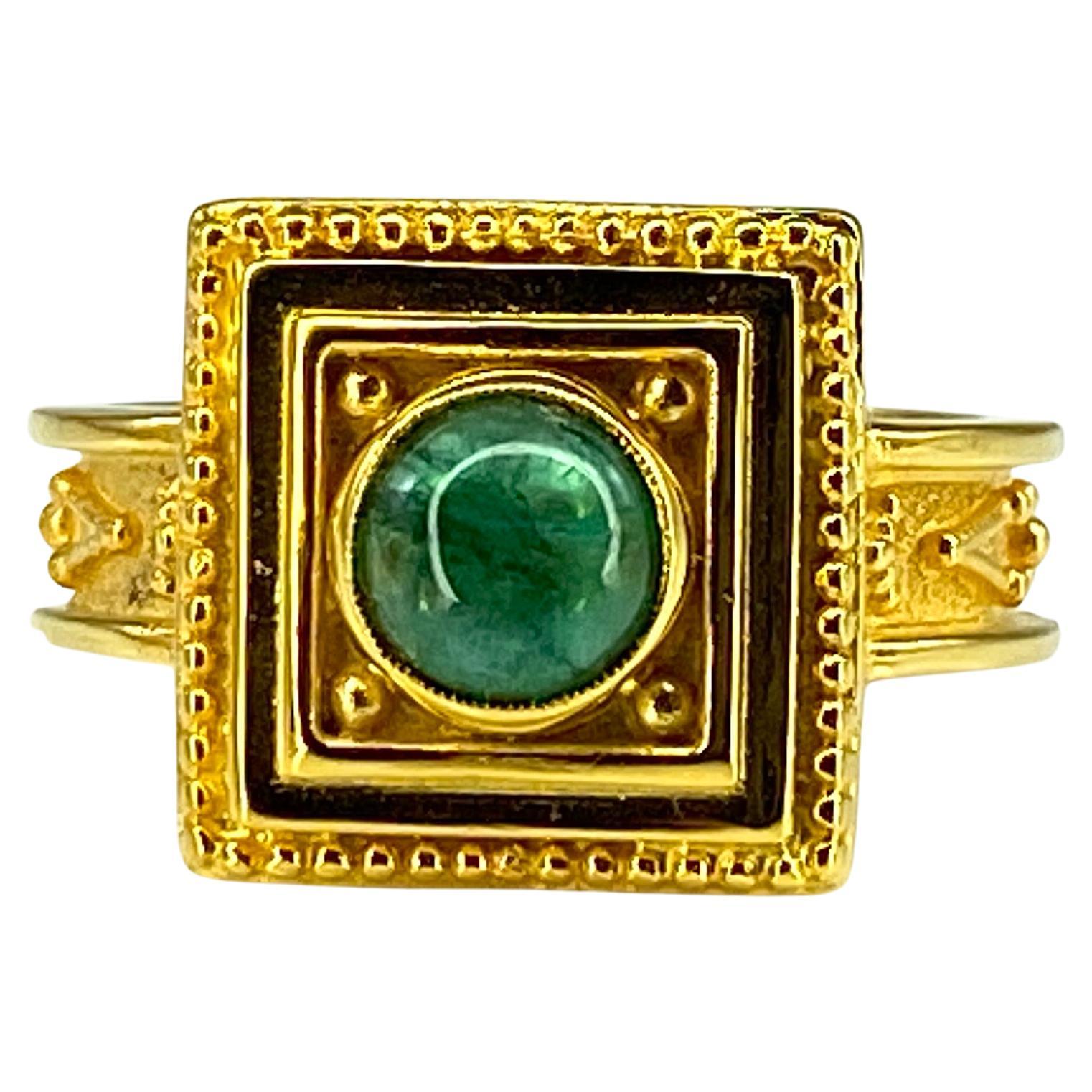 Anello con smeraldo cabochon in oro 18 carati e granulazione di Georgios Collections