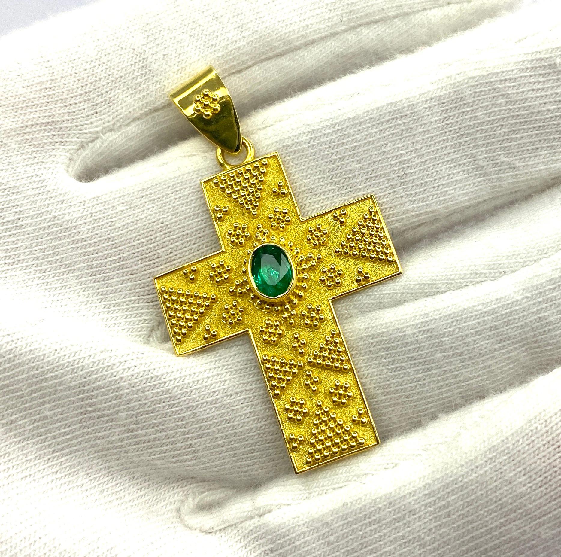 Georgios Collections 18 Karat Gold Emerald and Granulation Byzantine Cross For Sale 1