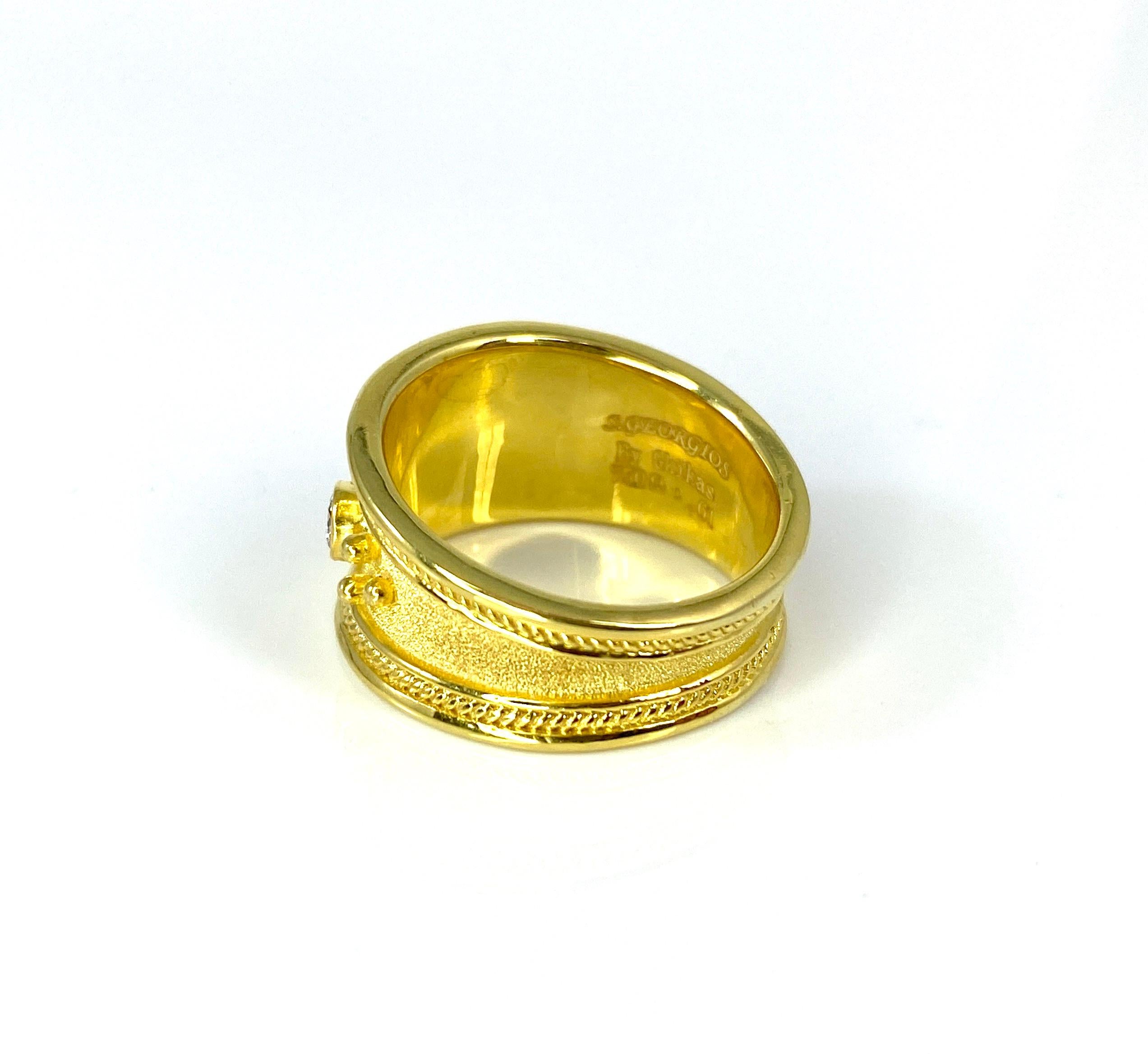 Georgios Collections Granulation-Ring aus 18 Karat Gold mit grünem und weißem Diamanten  (Rundschliff) im Angebot