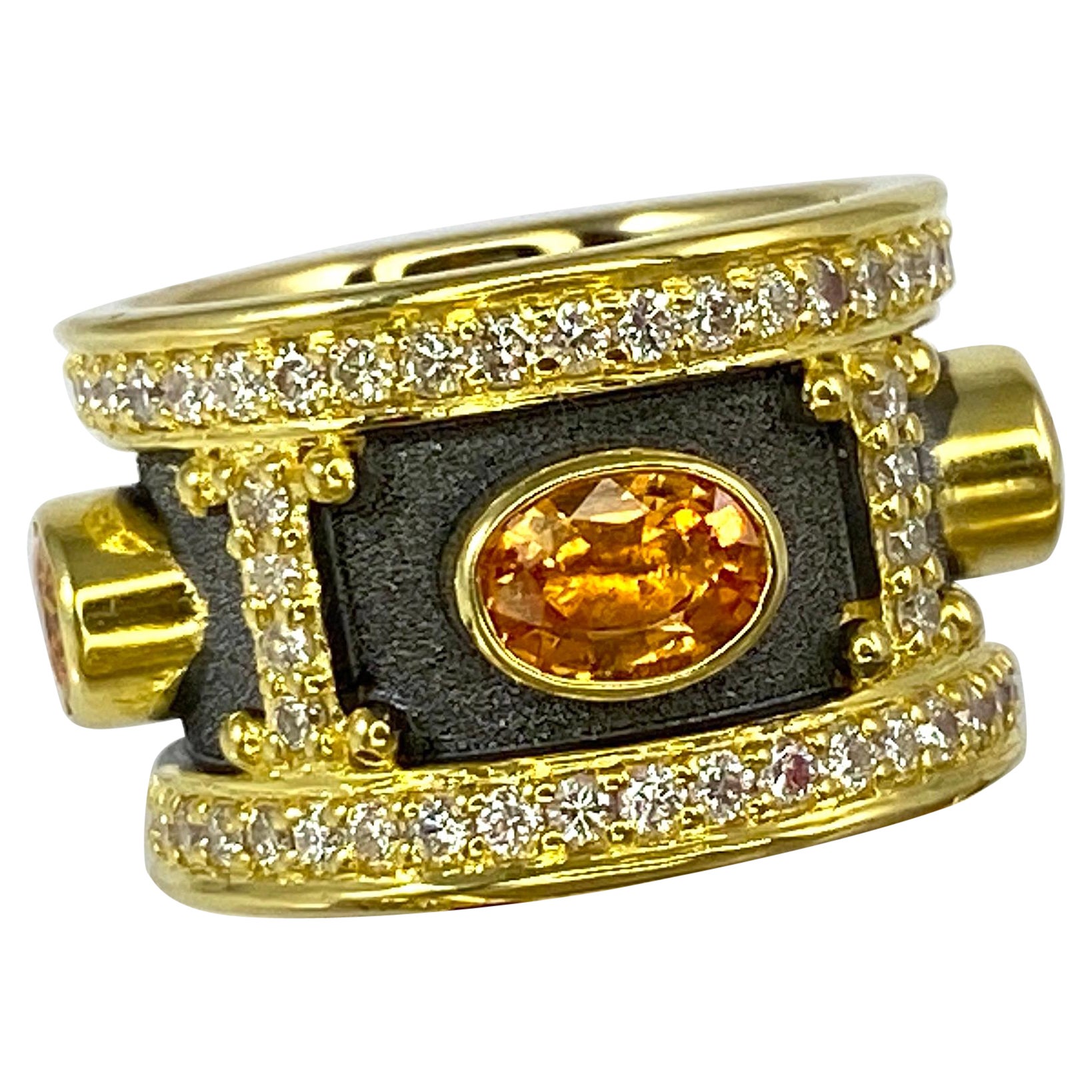 Anello con zaffiro e diamante in oro giallo rodiato 18 carati Georgios Collections