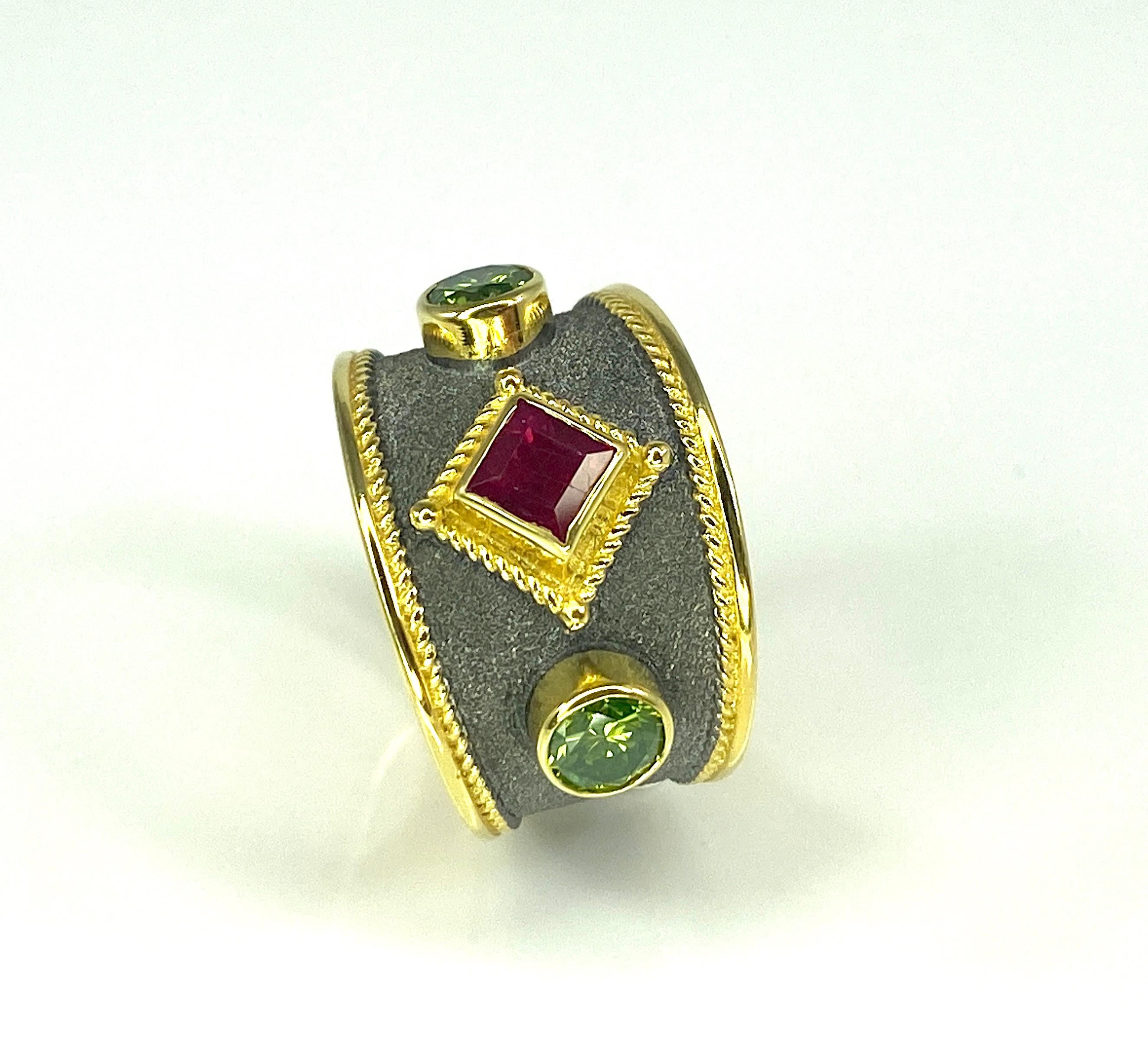 Georgios Collections 18 Karat Gold Two Tone Green Diamond and Ruby Ring  For Sale 5