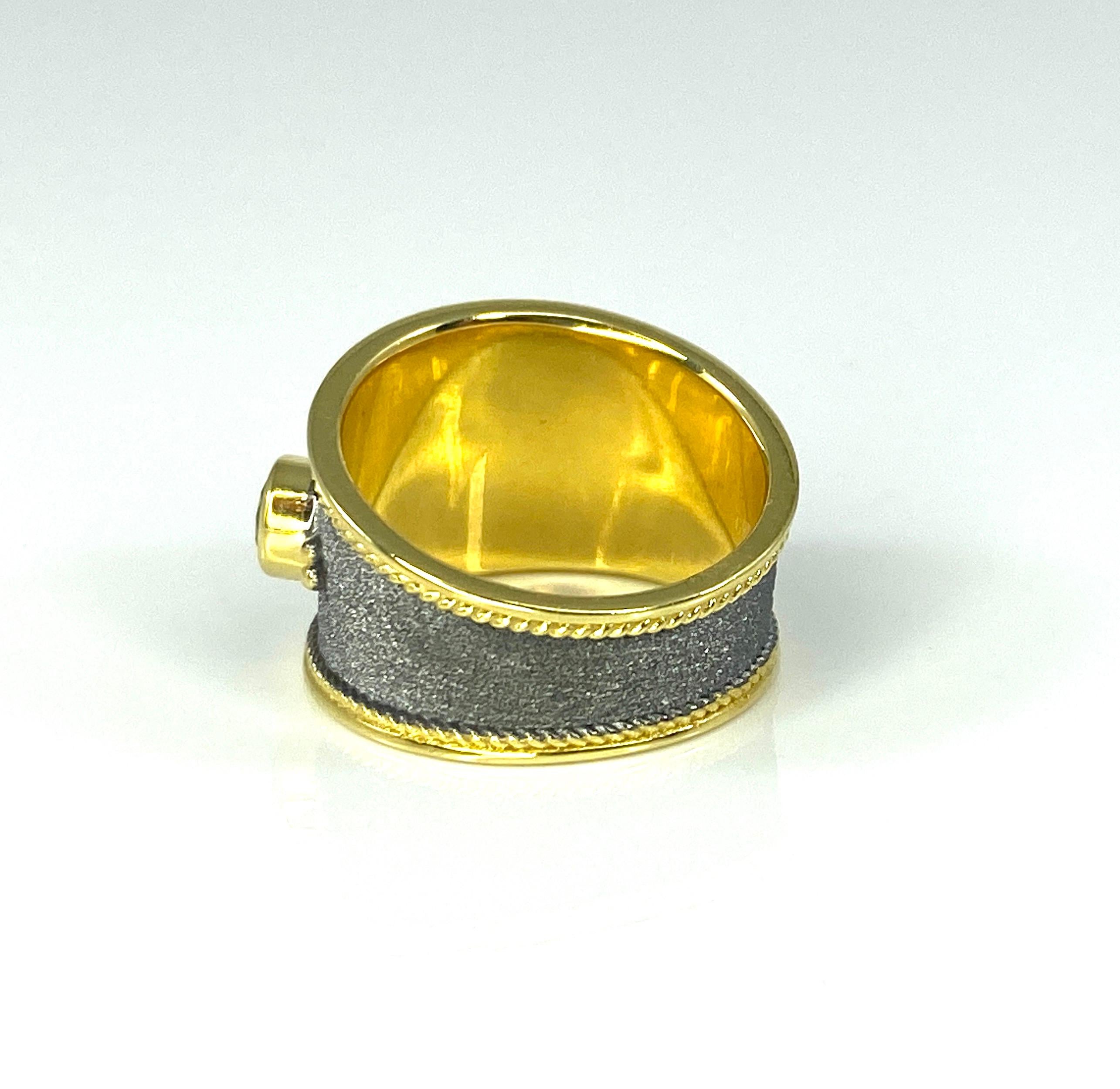 Georgios Kollektionen Ring aus 18 Karat Gold mit zweifarbigem grünem Diamant und Rubin  im Angebot 9