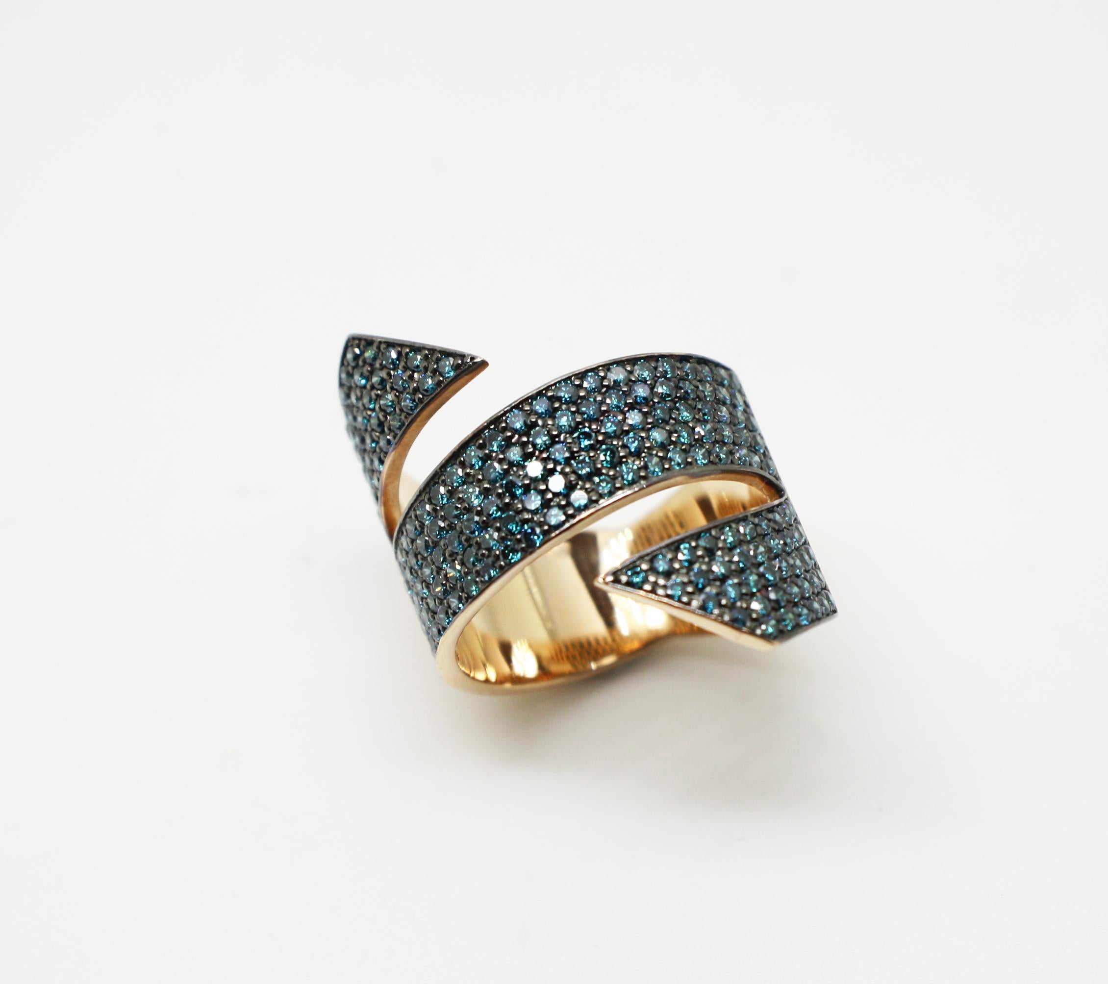 Brilliant Cut Georgios Collection 18 Karat Rose Gold Blue Diamond Black Rhodium Wide Band Ring For Sale