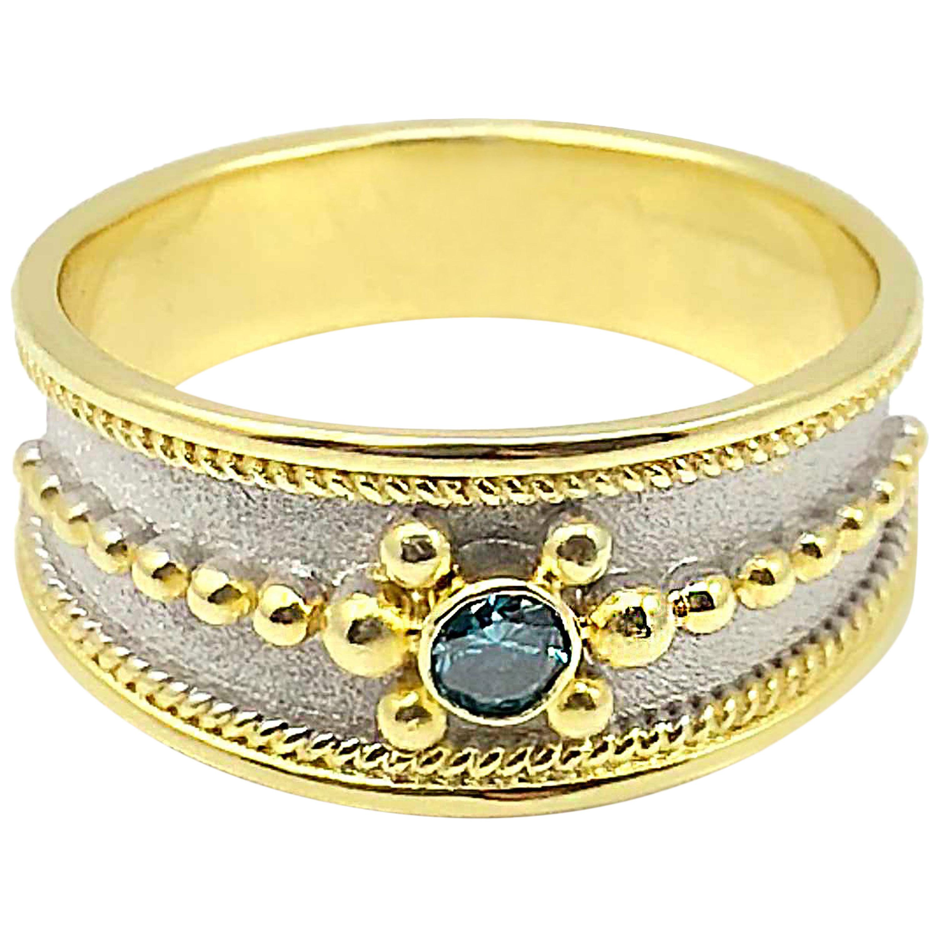 Georgios Kollektionen 18 Karat zweifarbiger Gold Blauer Diamant Dünner Bandring im Angebot
