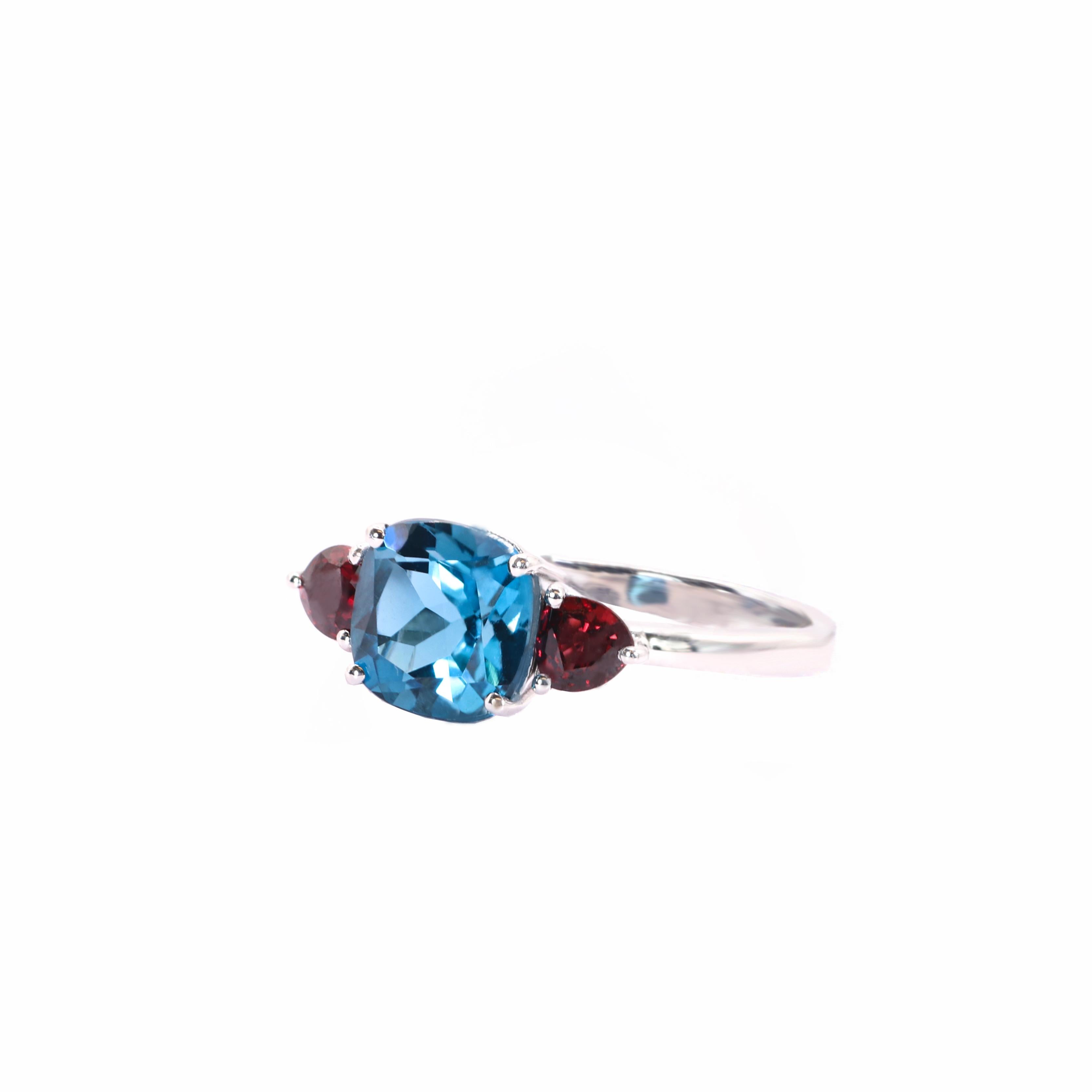 Georgios Collections 18 Karat White Blue Topaz Cushion Ring with Rubies Neuf - En vente à Astoria, NY