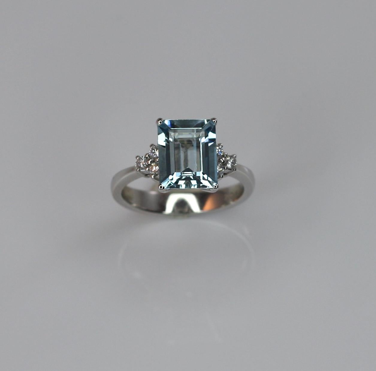 Women's Georgios Collections 18 Karat White Gold Aquamarine and Diamonds Solitaire Ring