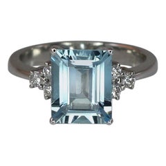 Georgios Collections Solitärring aus 18 Karat Weißgold mit Aquamarin und Diamanten