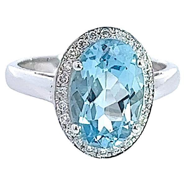 Bague aigue-marine collection Georgios en or blanc 18 carats avec lunette en diamant en vente