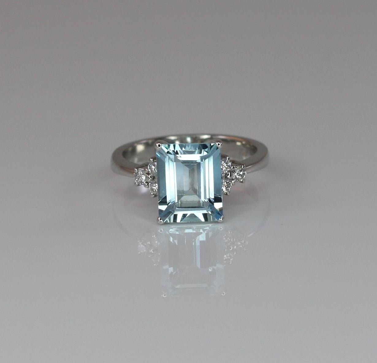 Georgios Collections 18 Karat White Gold Aquamarine and Diamonds Solitaire Ring 5