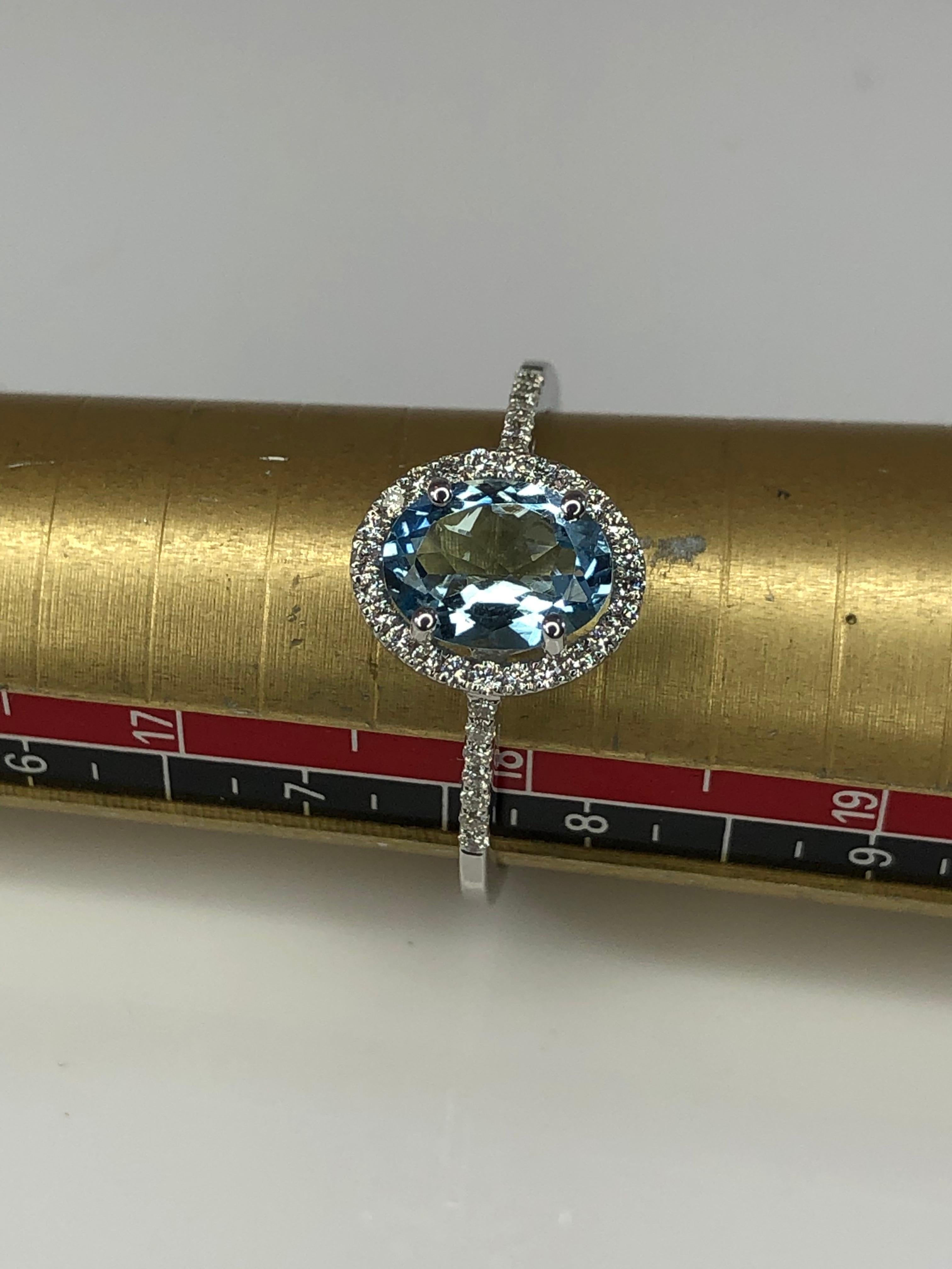Georgios Collections Bague solitaire en or blanc 18 carats avec aigue-marine et diamants Pour femmes en vente