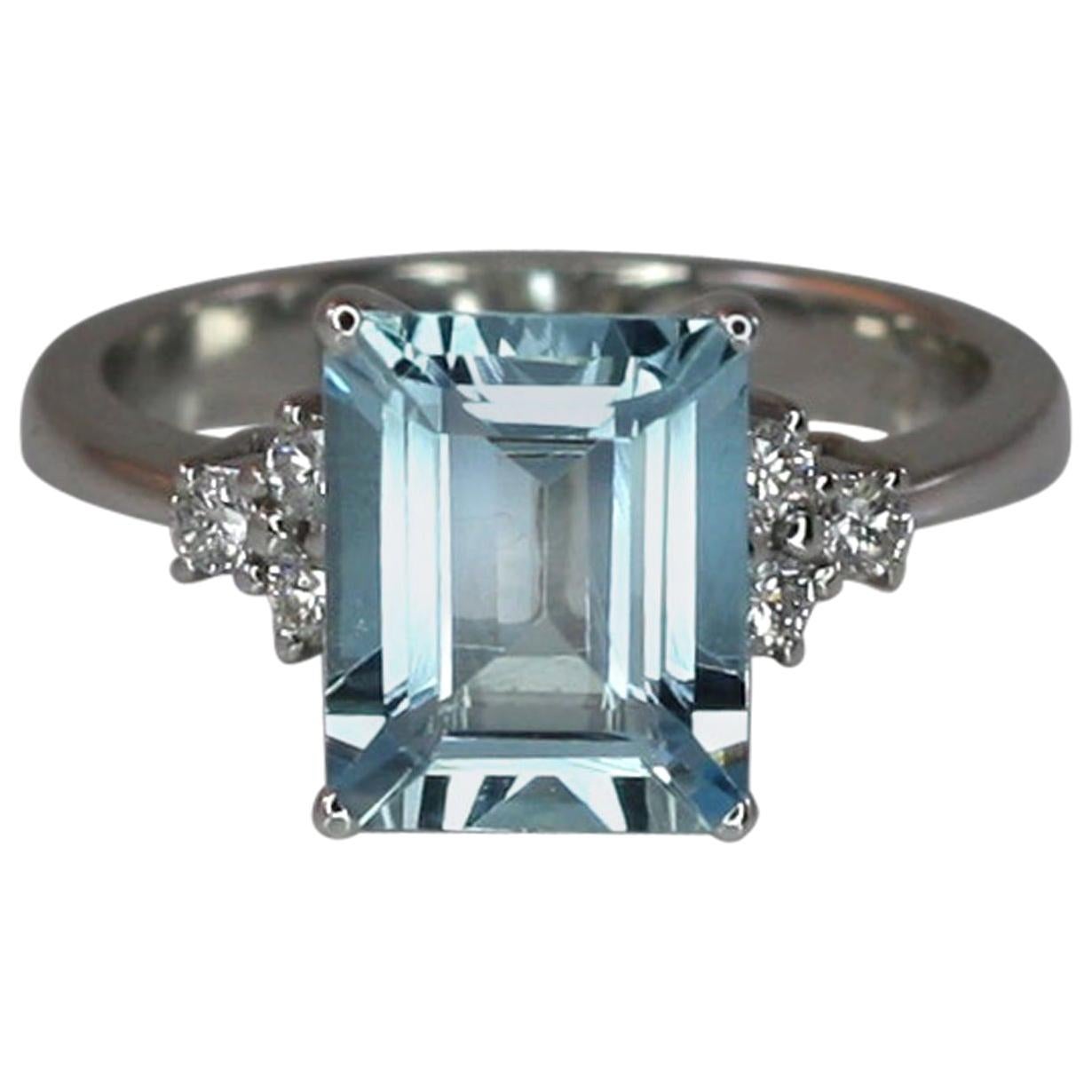 Georgios Collections 18 Karat White Gold Aquamarine and Diamonds Solitaire Ring