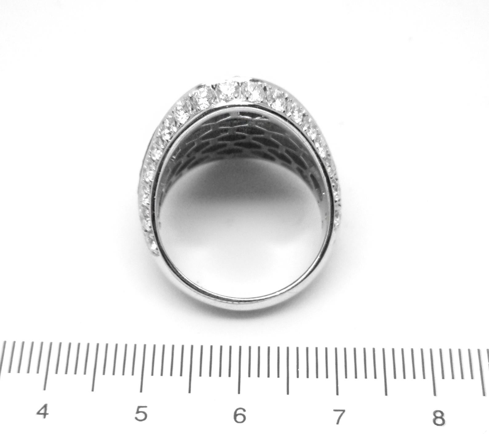 Georgios Collections 18 Karat Weißgold Schwarzer und weißer Diamant breiter Ring im Zustand „Neu“ im Angebot in Astoria, NY