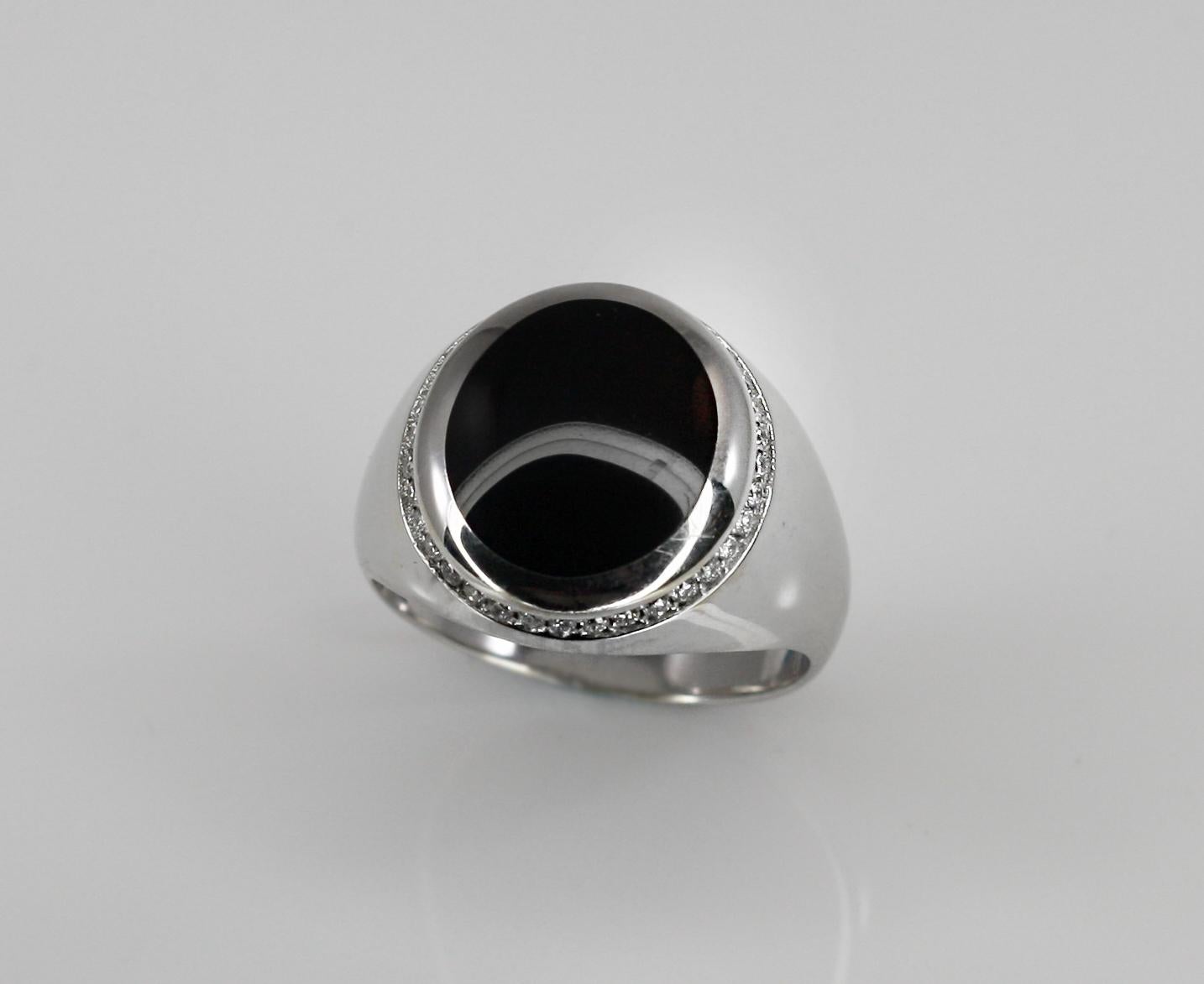 Georgios Collections Bague à anneau en or blanc 18 carats, onyx noir et diamants en vente 7