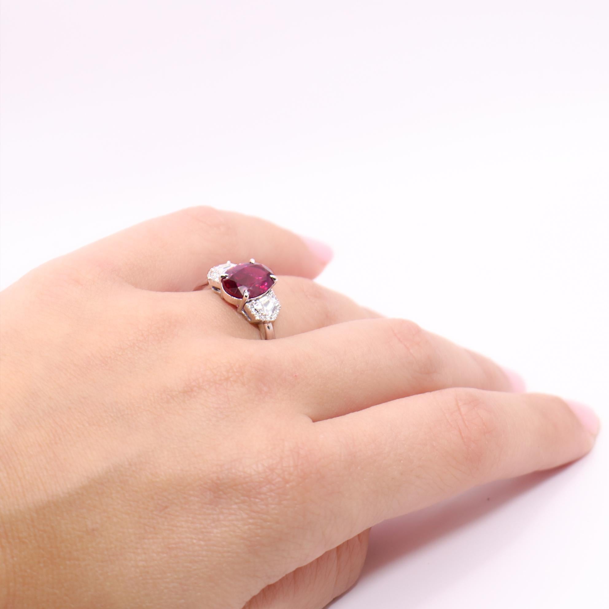 Georgios Collections 18 Karat White Gold Cadillac Diamond Natural Oval Ruby Ring For Sale 4